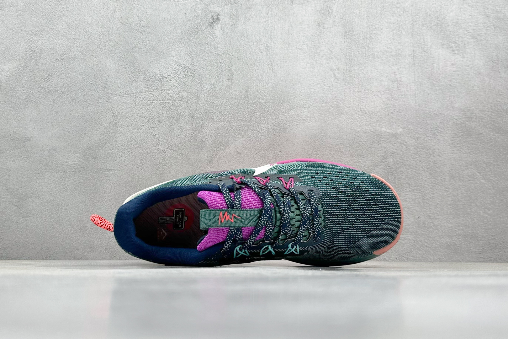 Nike Running Shoes Breathable L-s