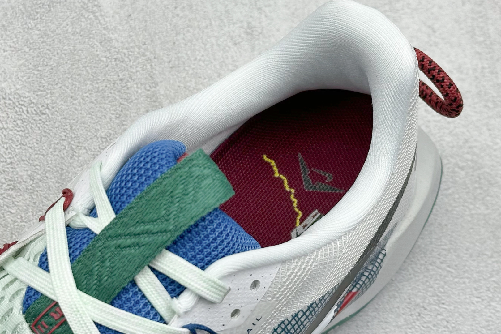 Nike Running Shoes Breathable L-s