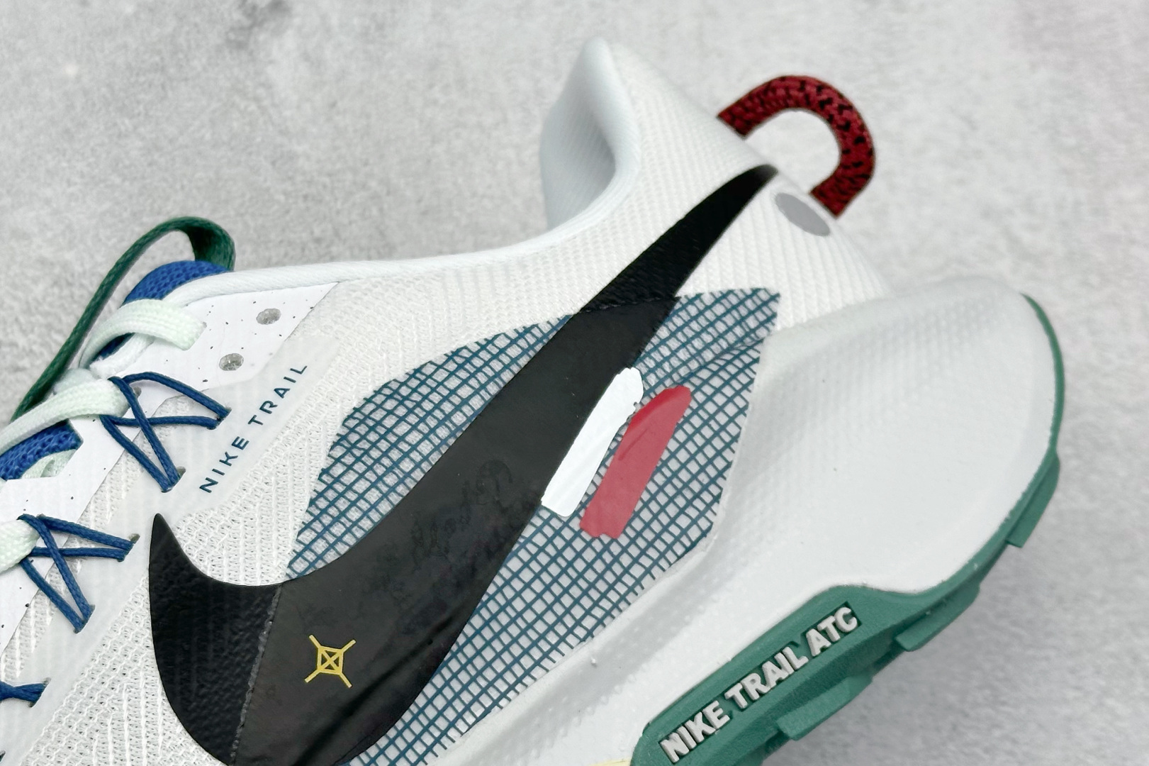 Nike Running Shoes Breathable L-s