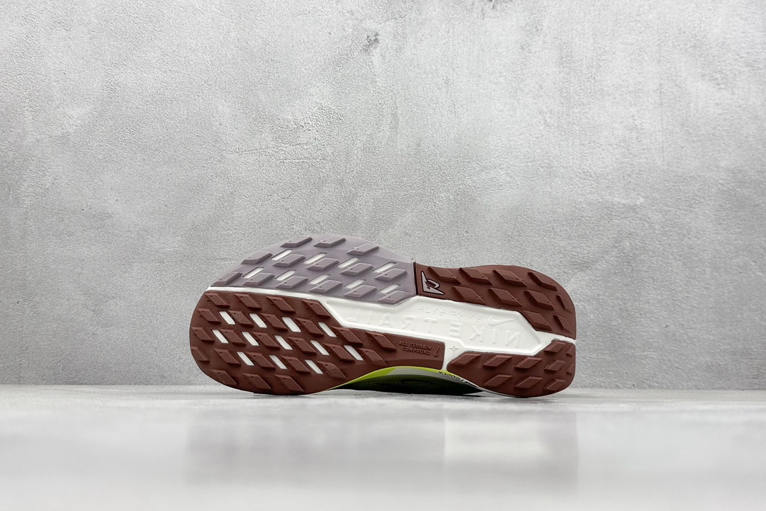 Nike Basic Shoes L-s