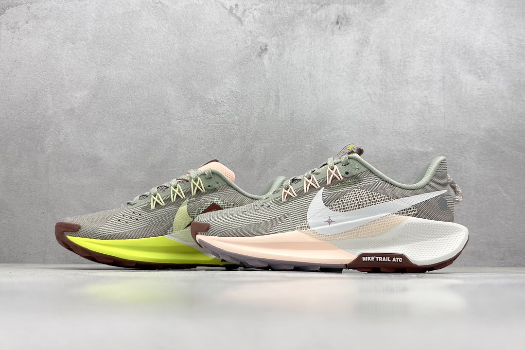 Nike Basic Shoes L-s