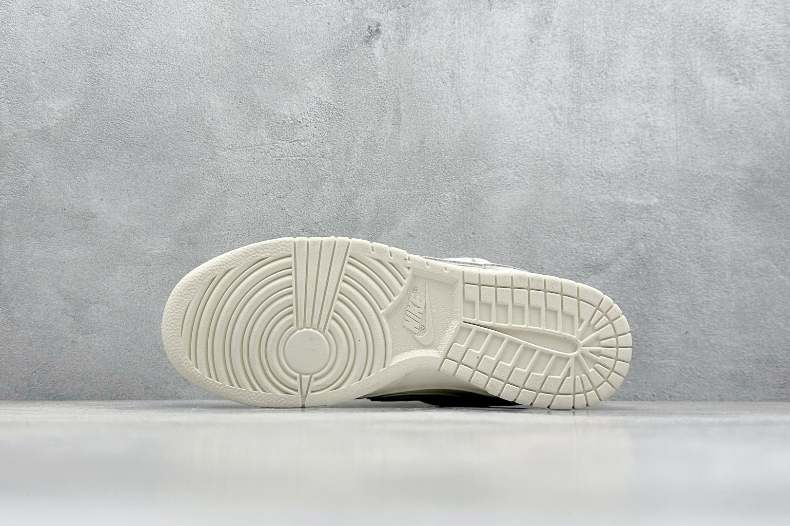 Nike Supreme Board Shoes M-l-s