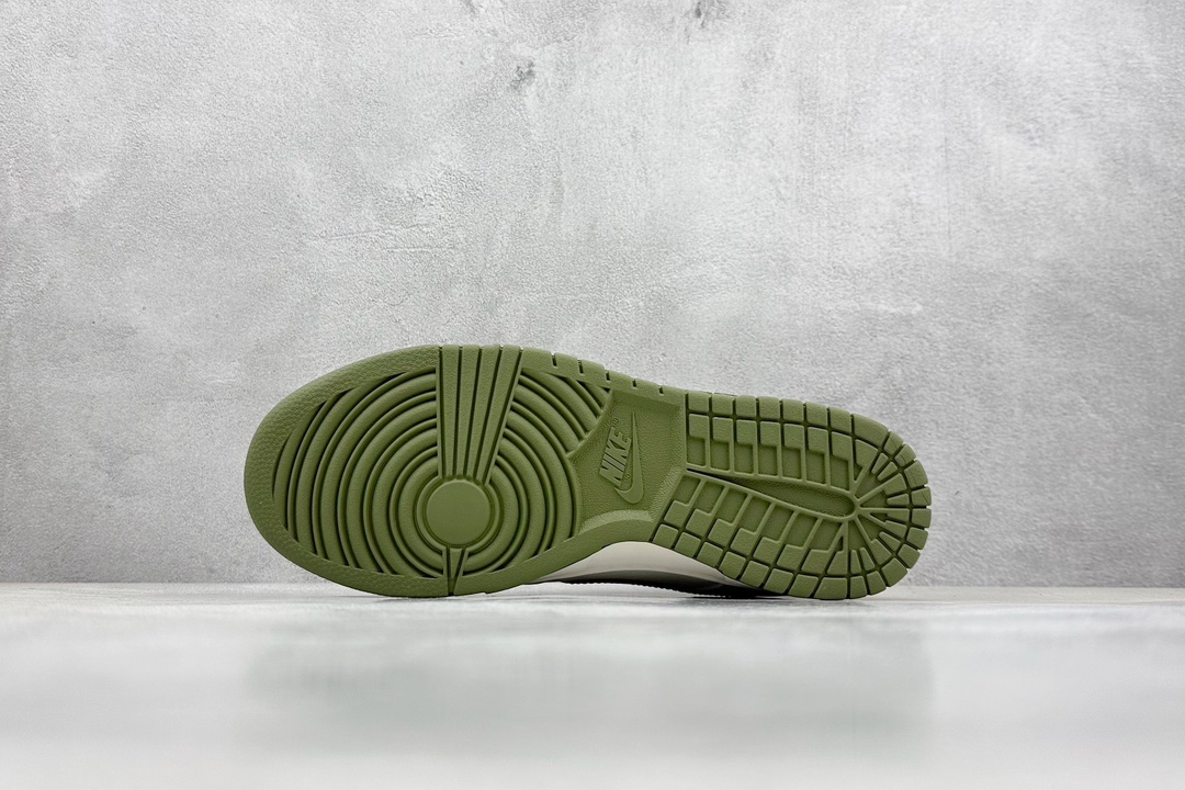 Nike Supreme Basic Shoes M-l-s