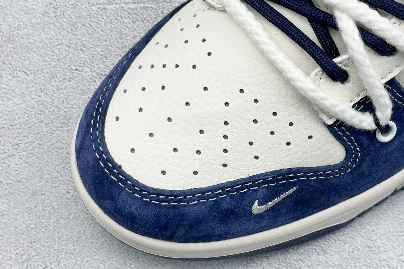 Nike Board Shoes L-s