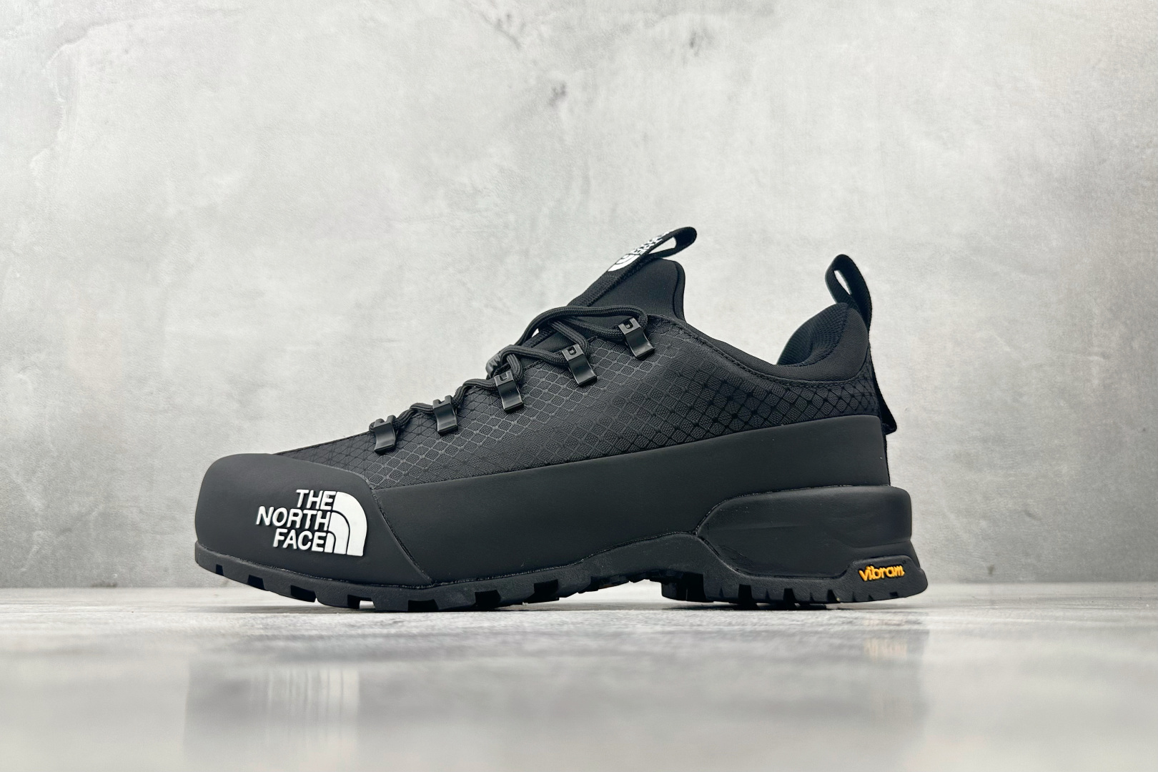 The North Face Basic Shoes Black L