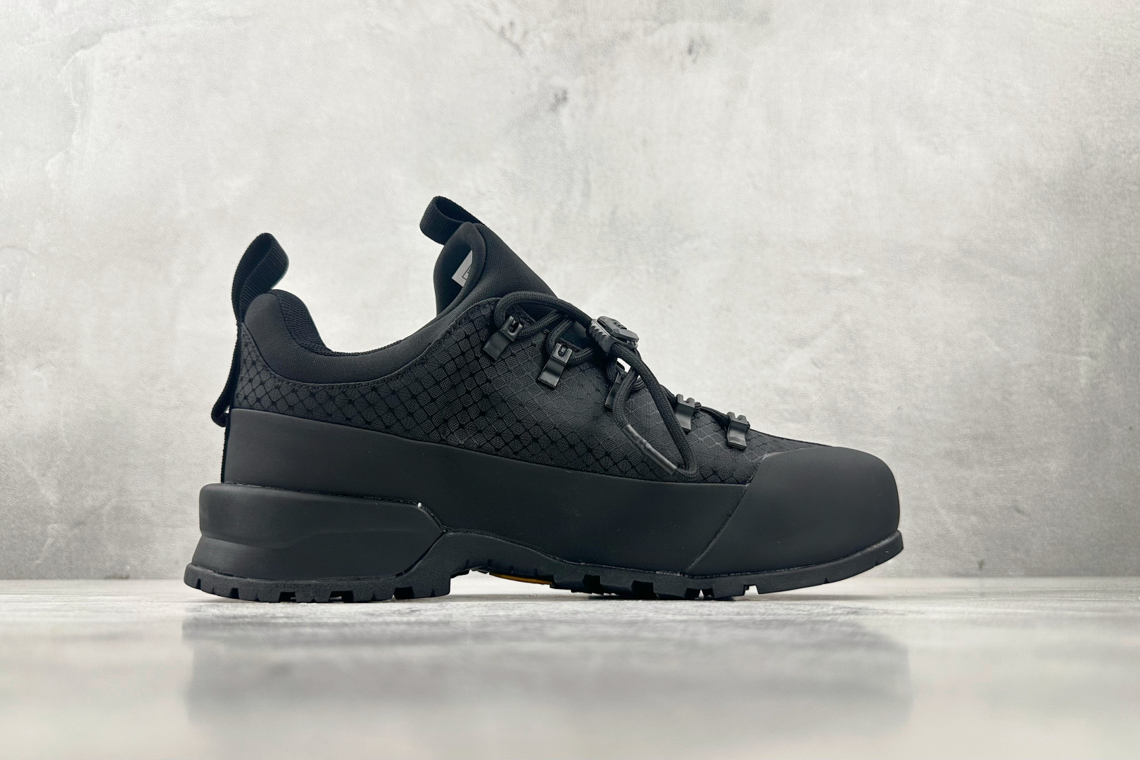 The North Face Basic Shoes Black L