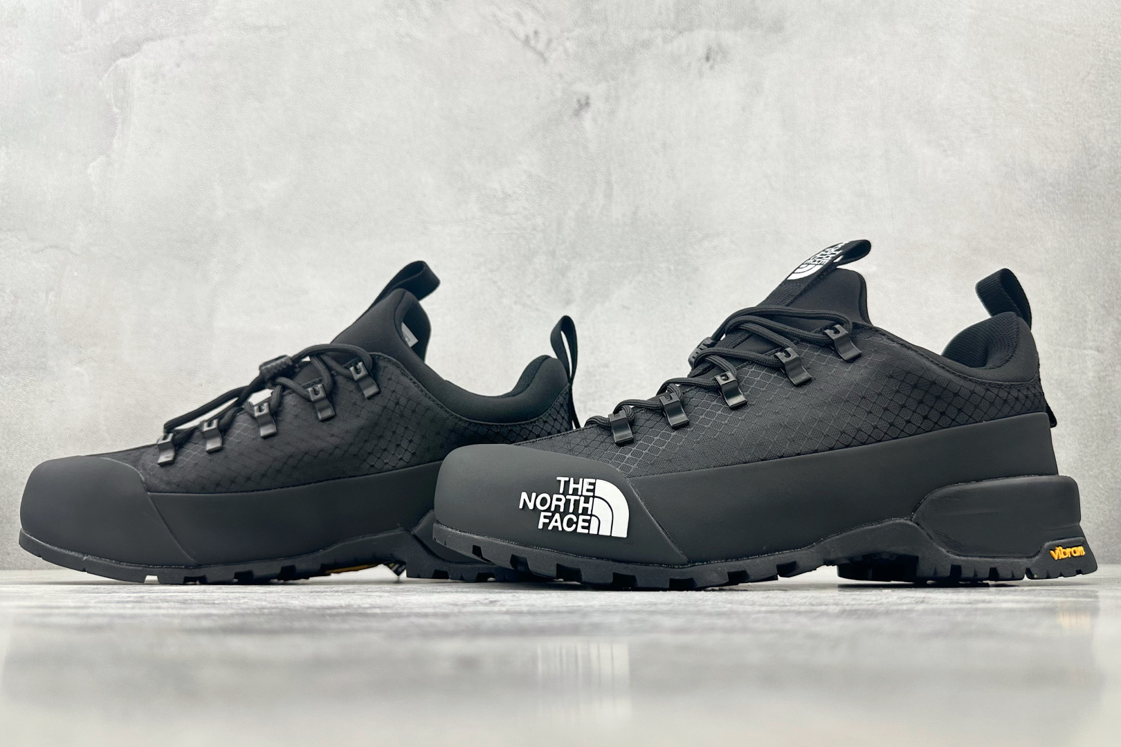 The North Face Basic Shoes Black L