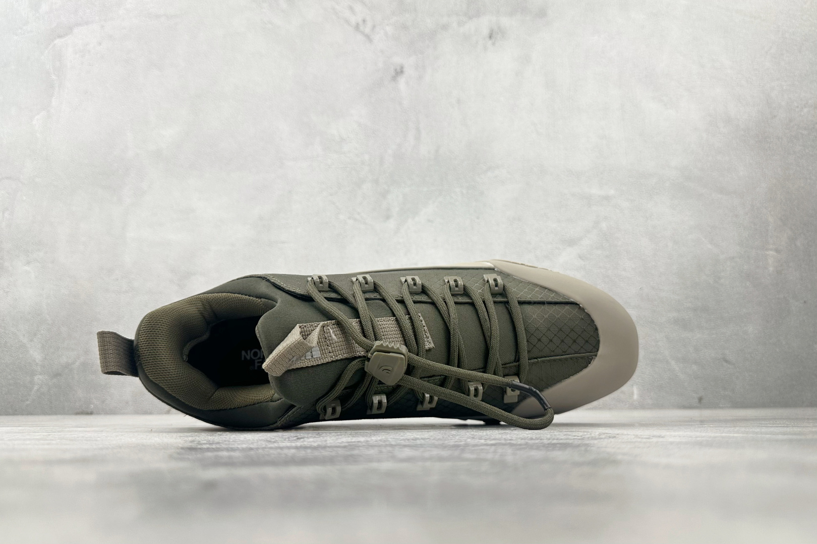 The North Face Basic Shoes L-s