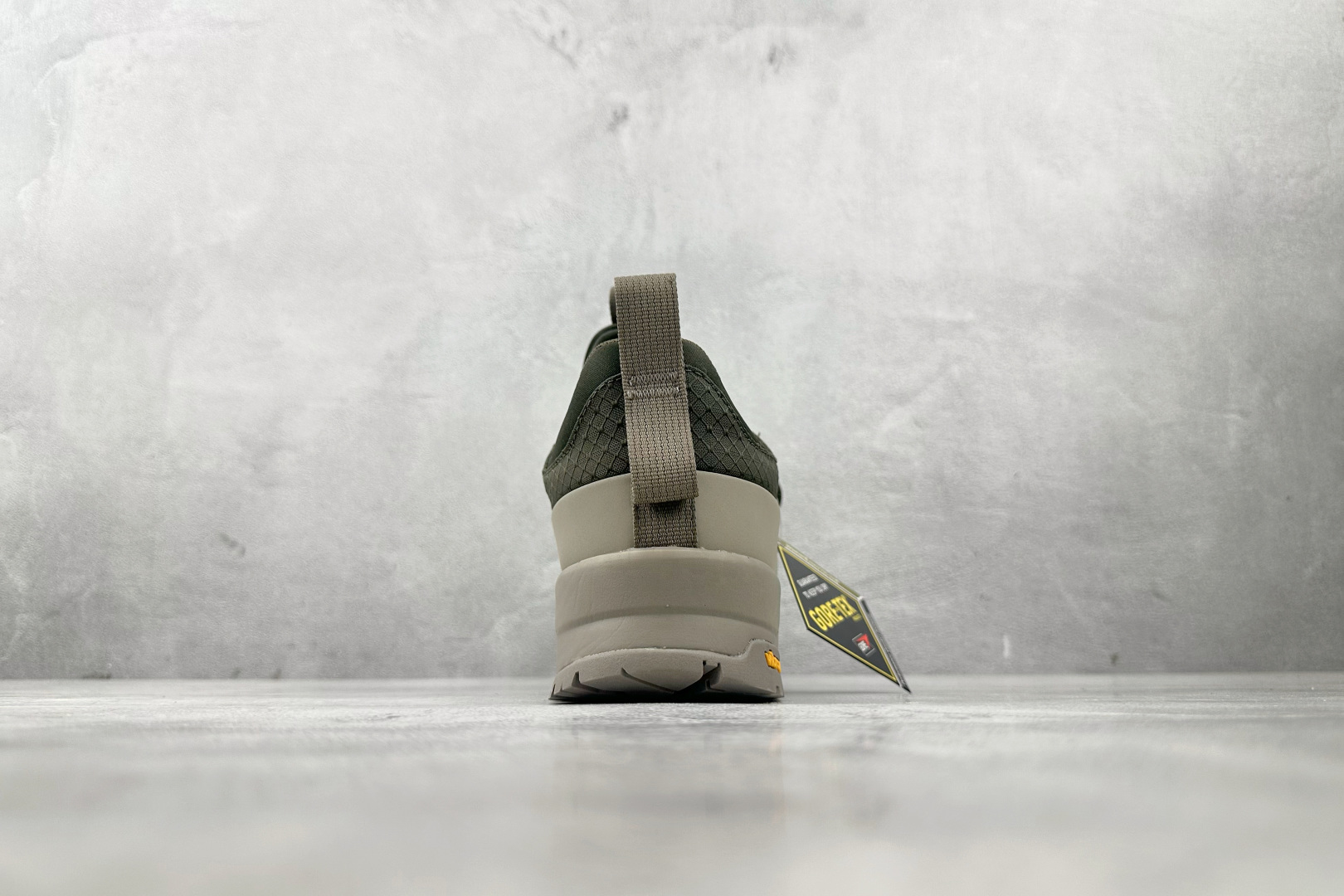 The North Face Basic Shoes L-s