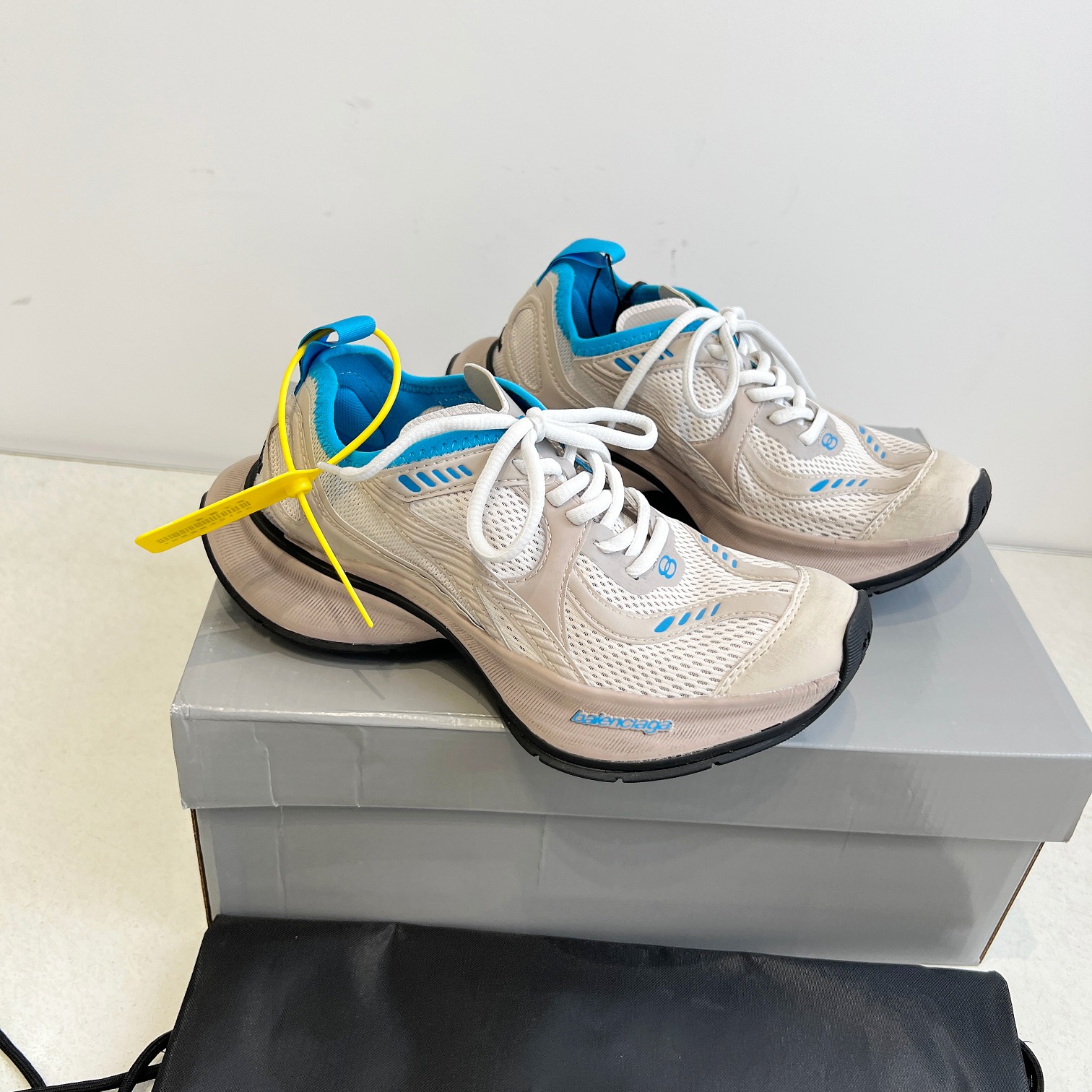 Balenciaga Sneakers Black Breathable