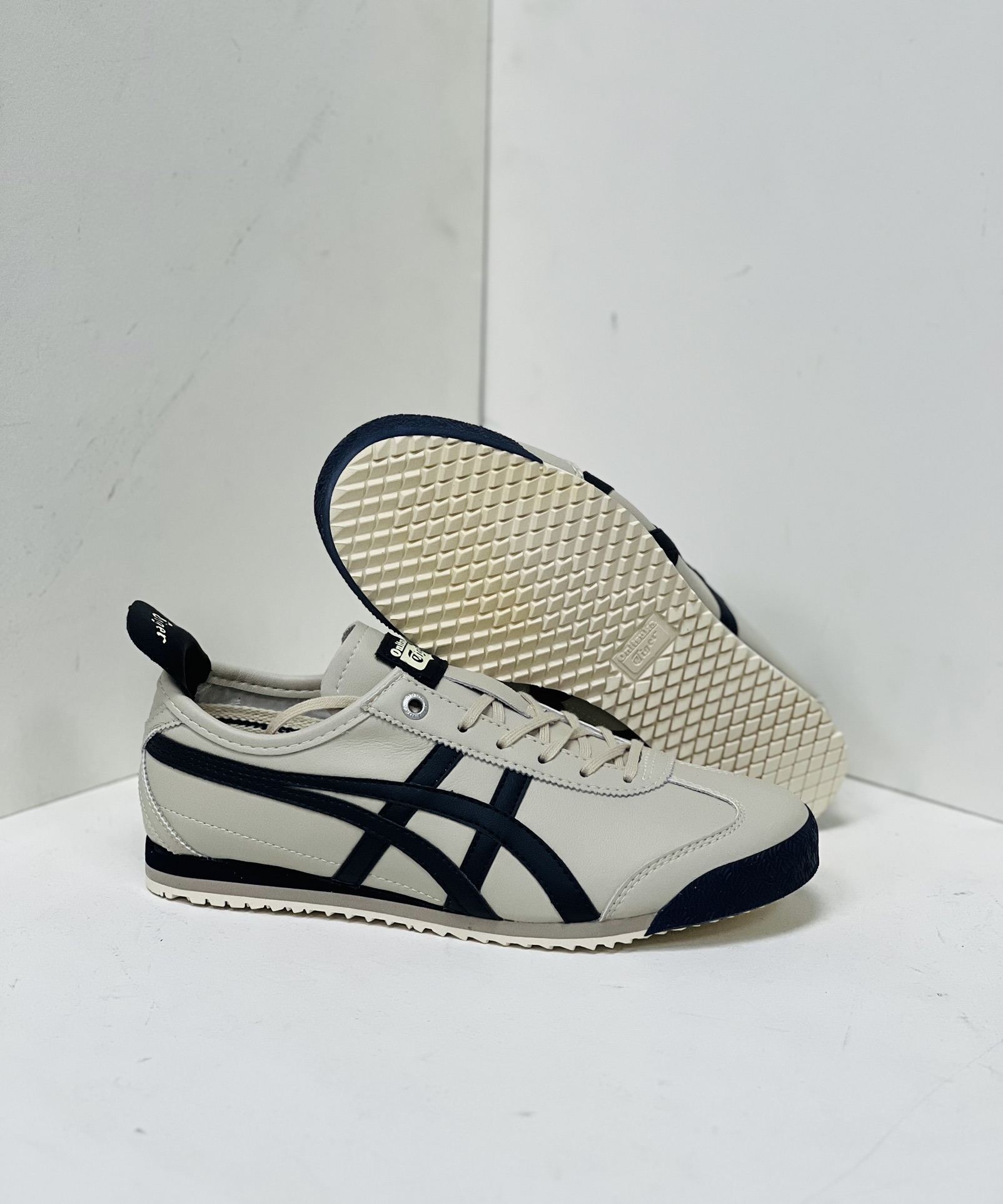 Onitsuka Tiger Basic Shoes M-s