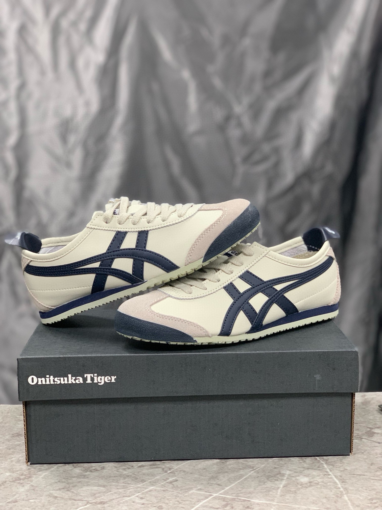 Asics Onitsuka Tiger Canvas Shoes Canvas M-l-s