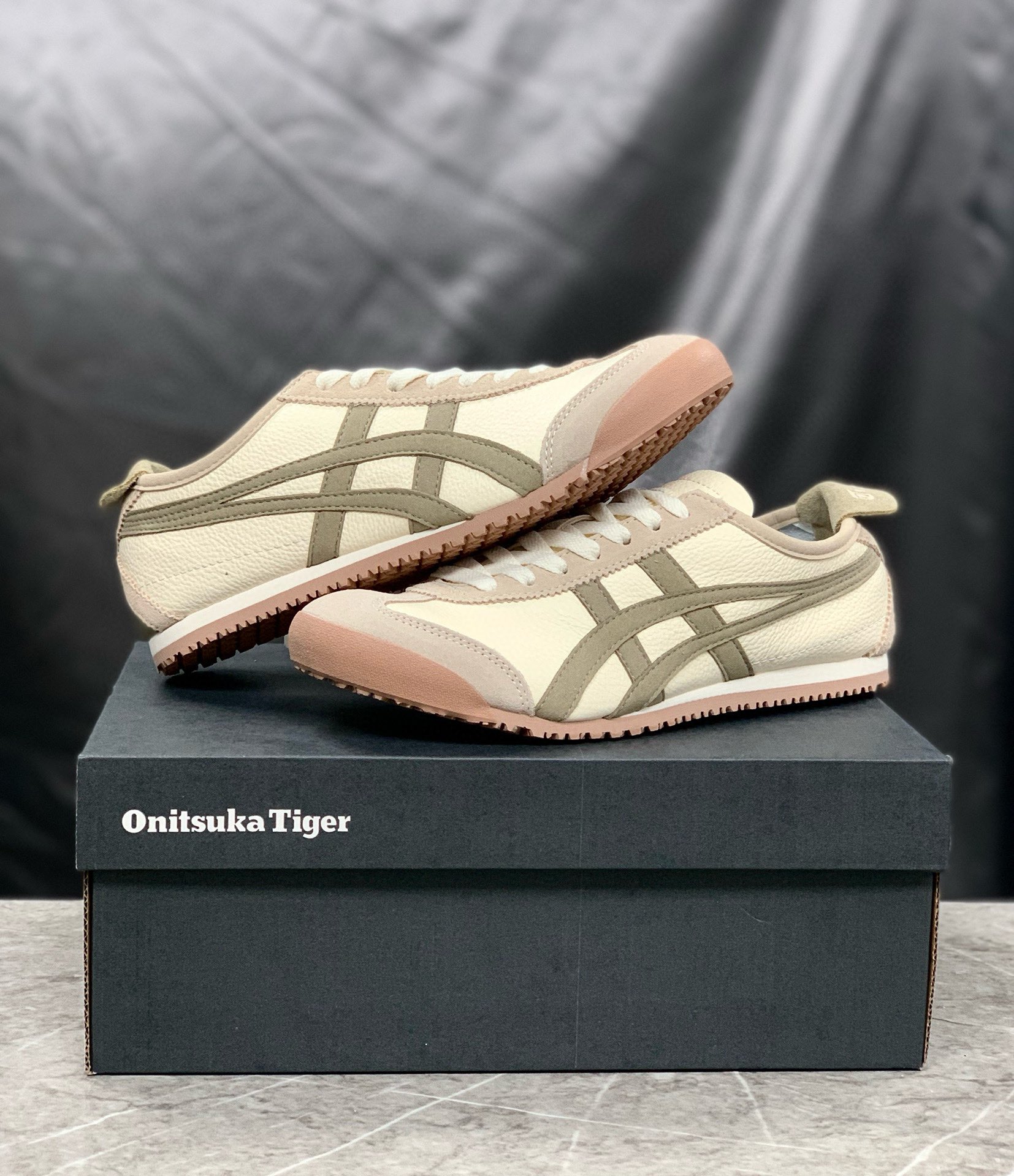 Asics Onitsuka Tiger Canvas Shoes Canvas M-l-s