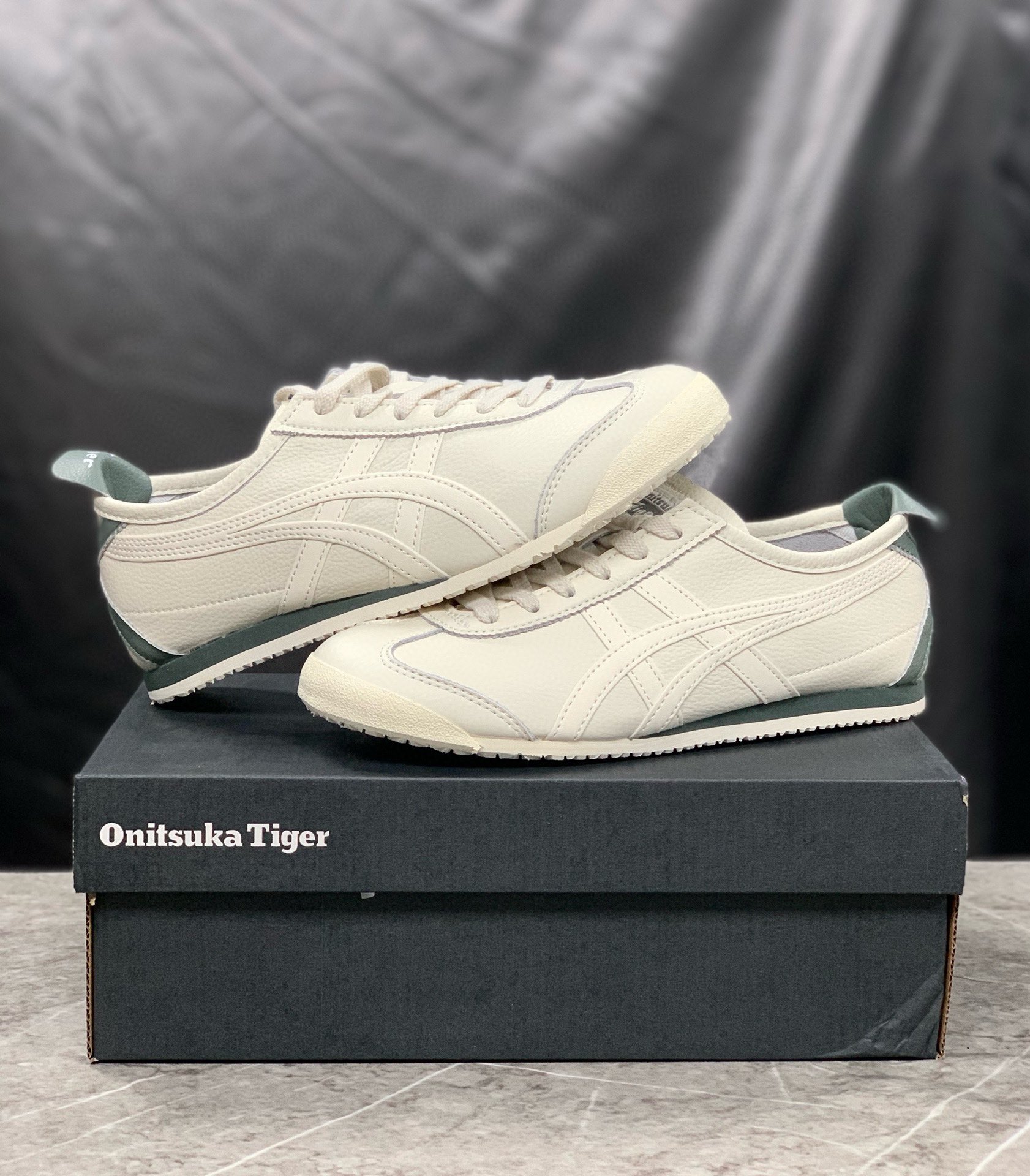 Asics Onitsuka Tiger Canvas Shoes Canvas M-l-s