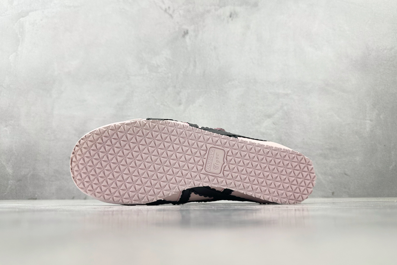 Onitsuka Tiger Basic Shoes Pink M-s