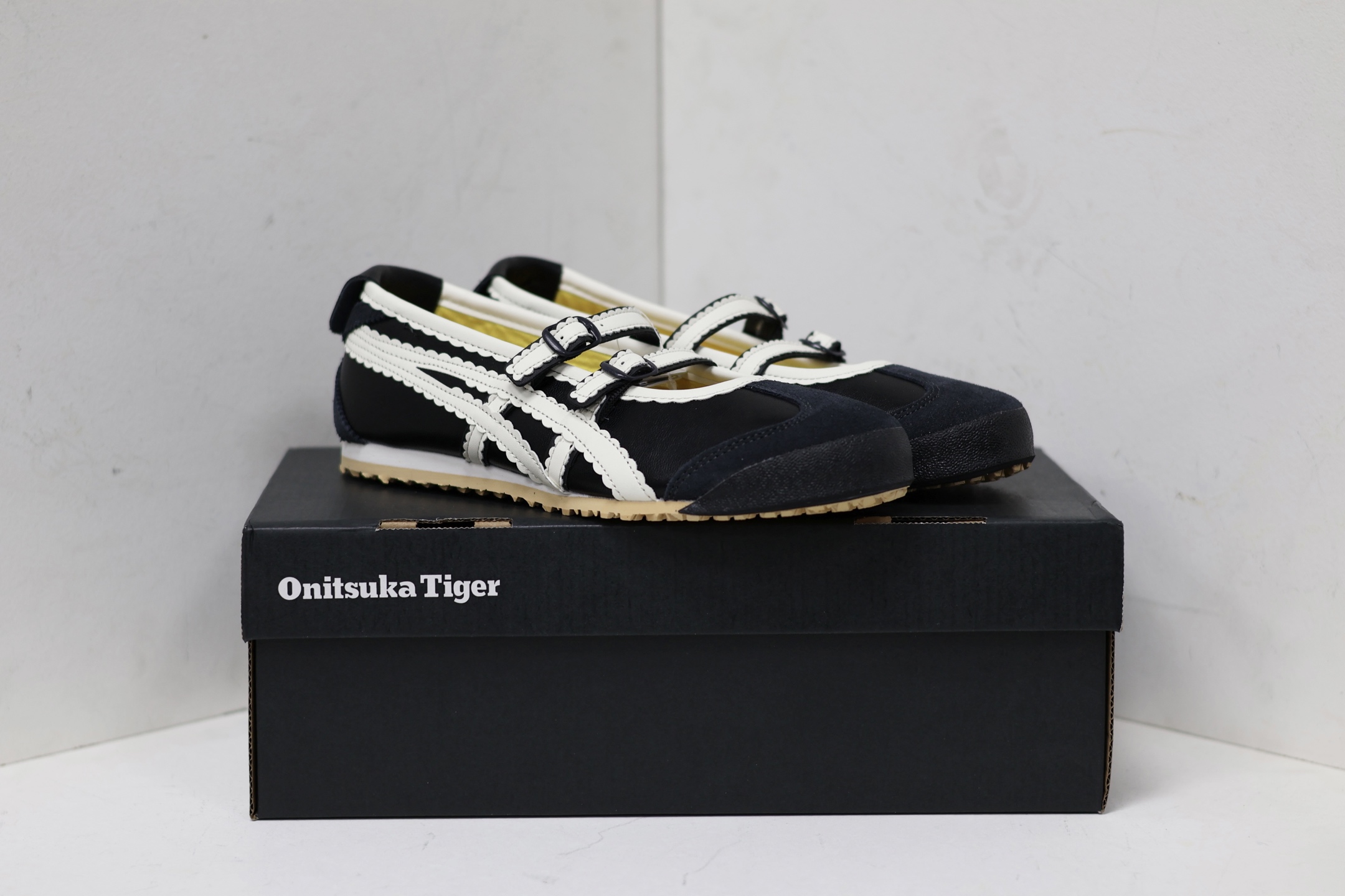 Onitsuka Tiger Basic Shoes Breathable M-s