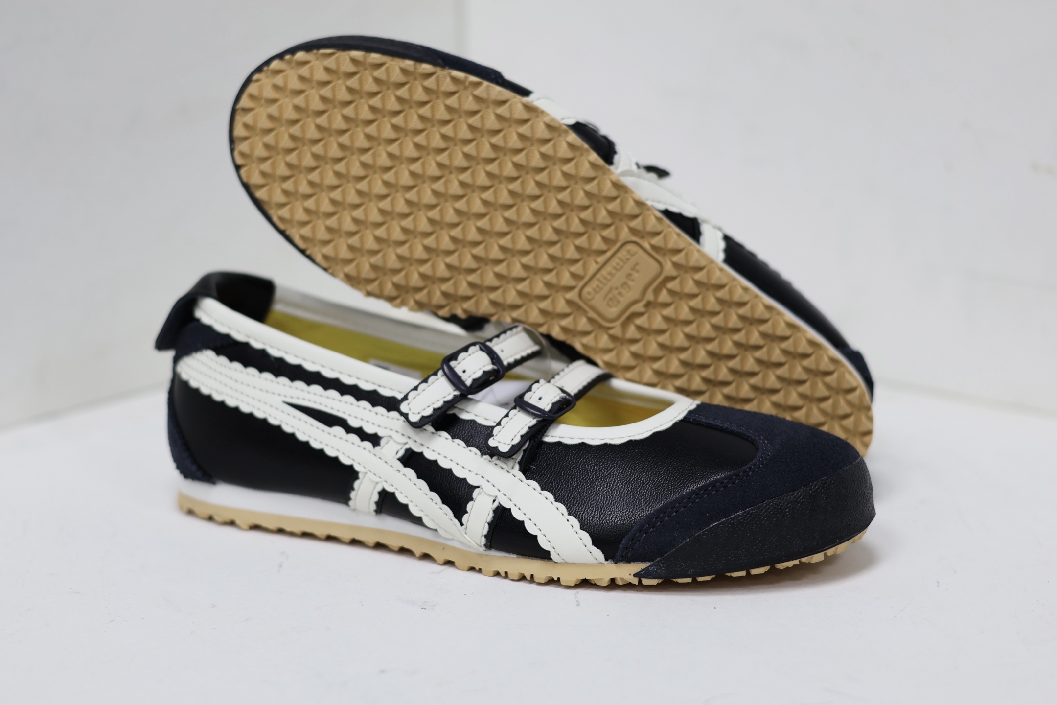 Onitsuka Tiger Basic Shoes Breathable M-s