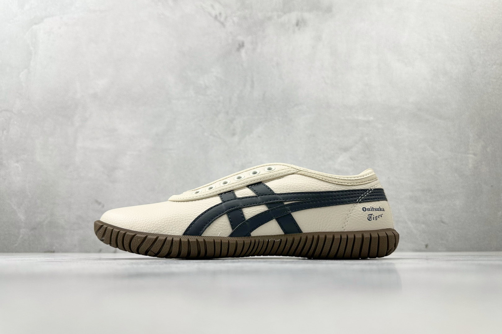 Onitsuka Tiger Basic Shoes L-s