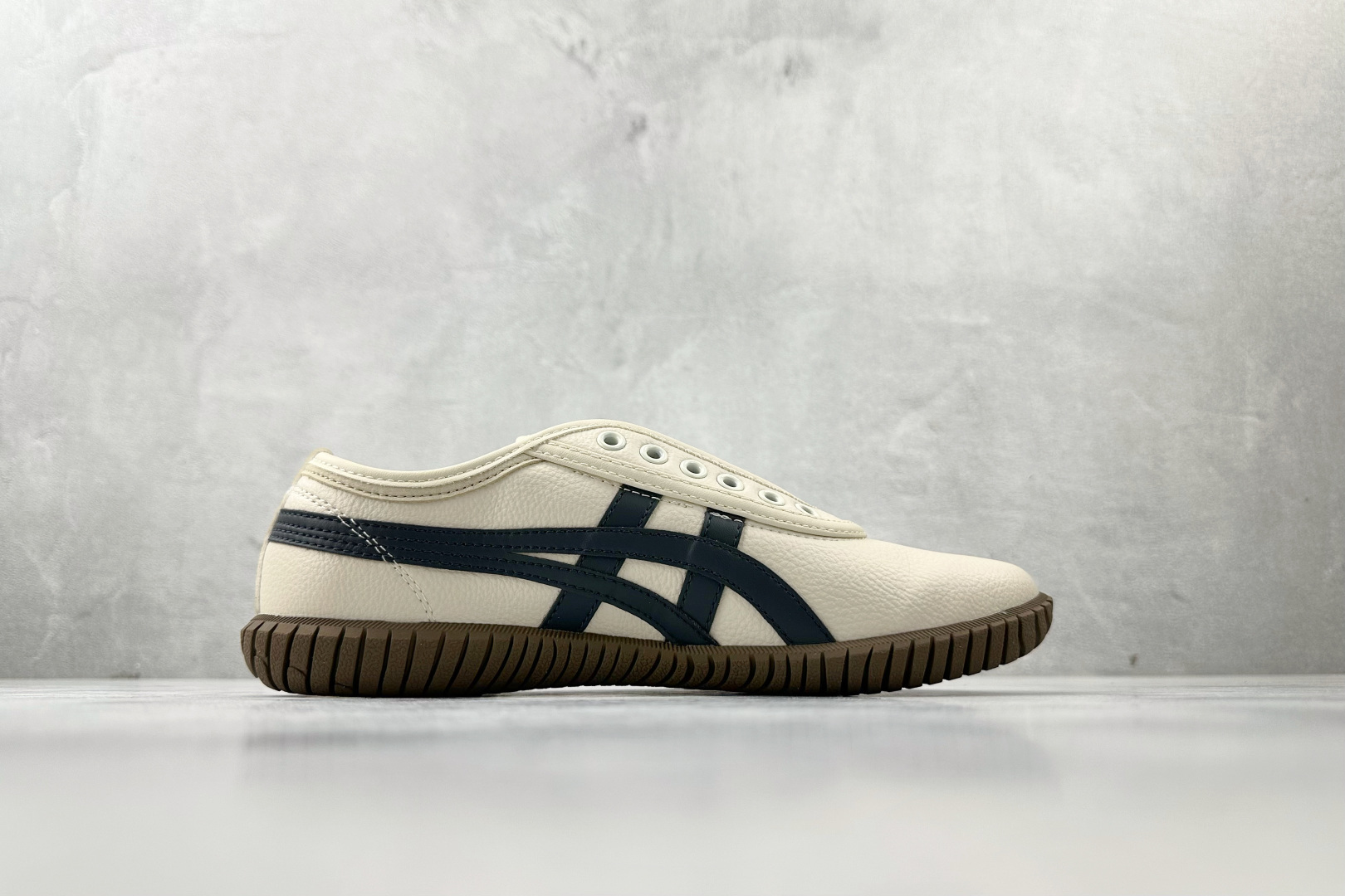 Onitsuka Tiger Basic Shoes L-s