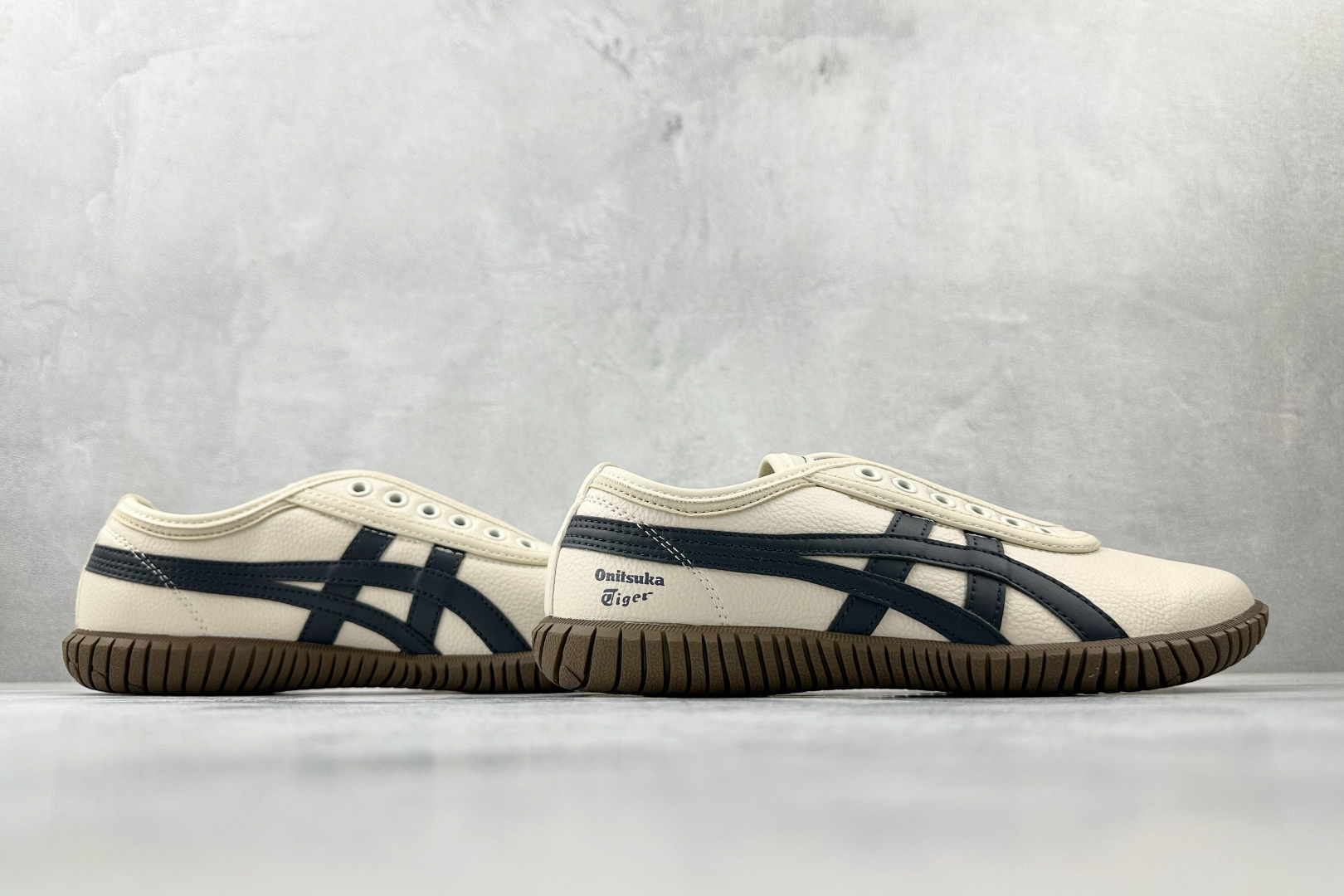 Onitsuka Tiger Basic Shoes L-s