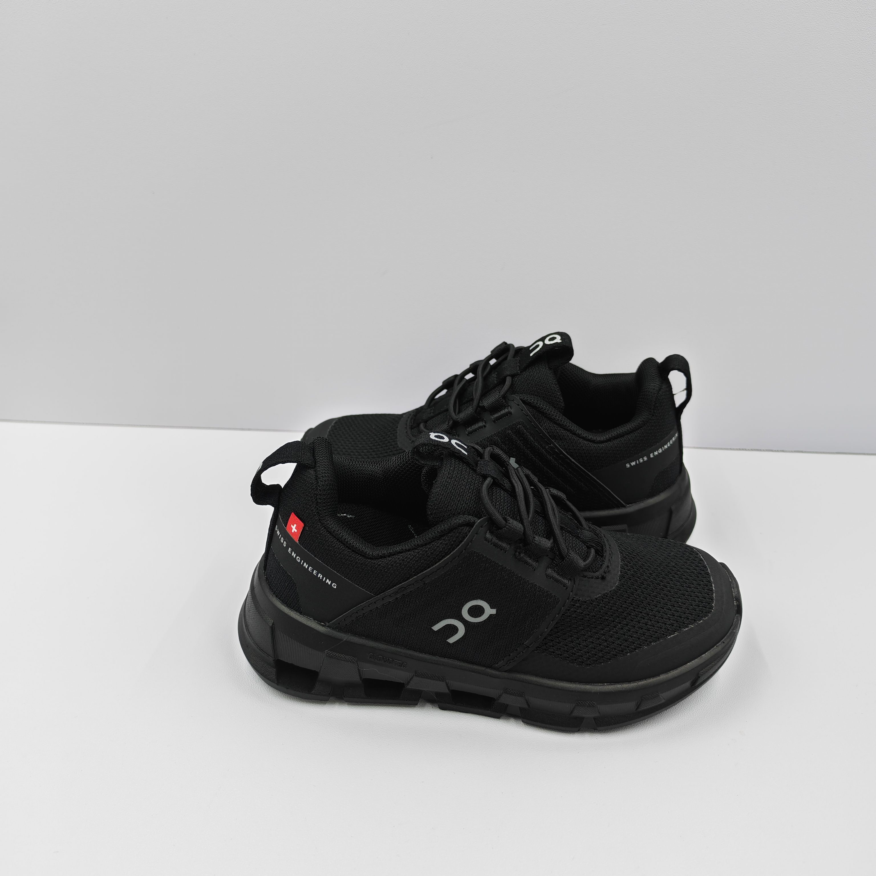 Basic Shoes Black Breathable L-s