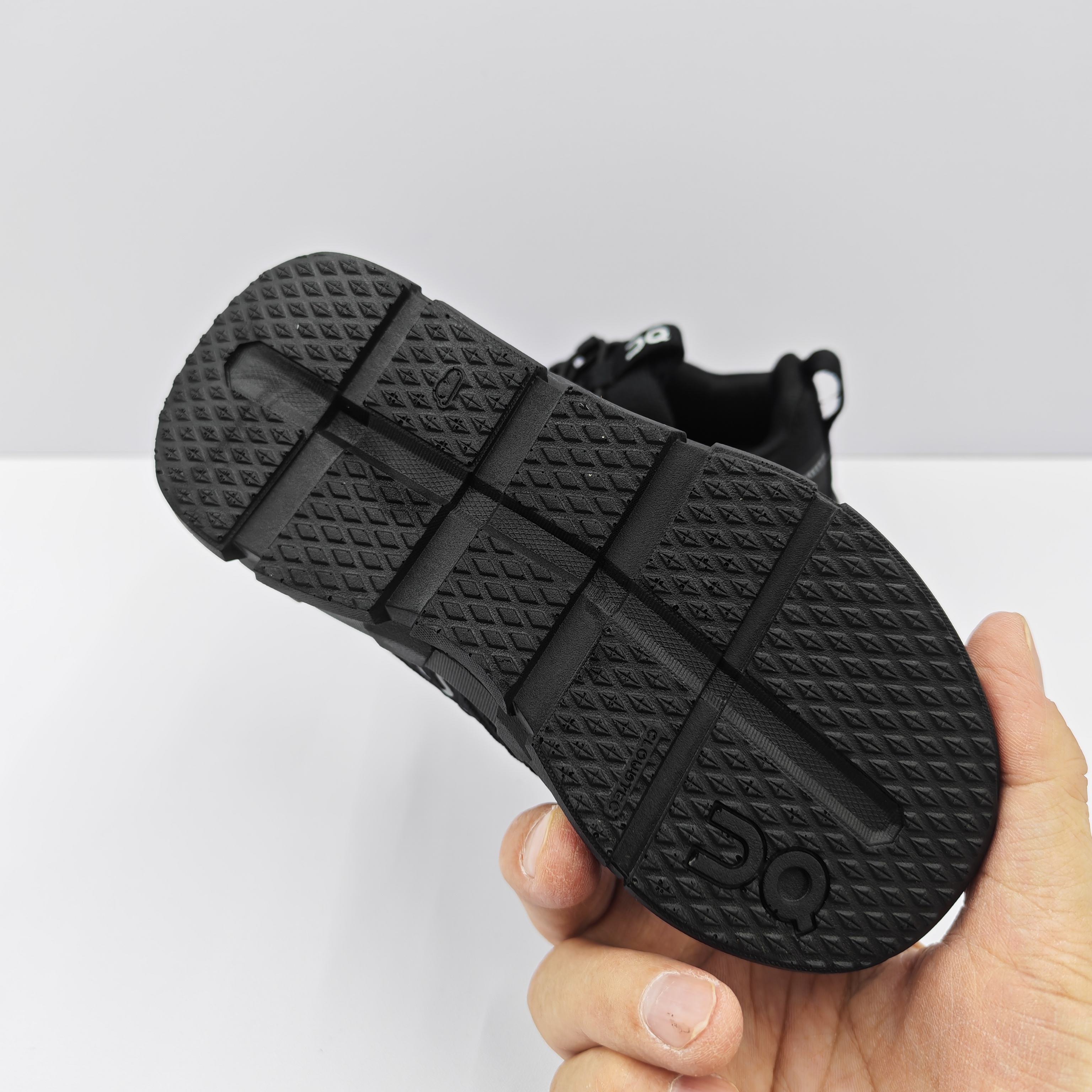 Basic Shoes Black Breathable L-s