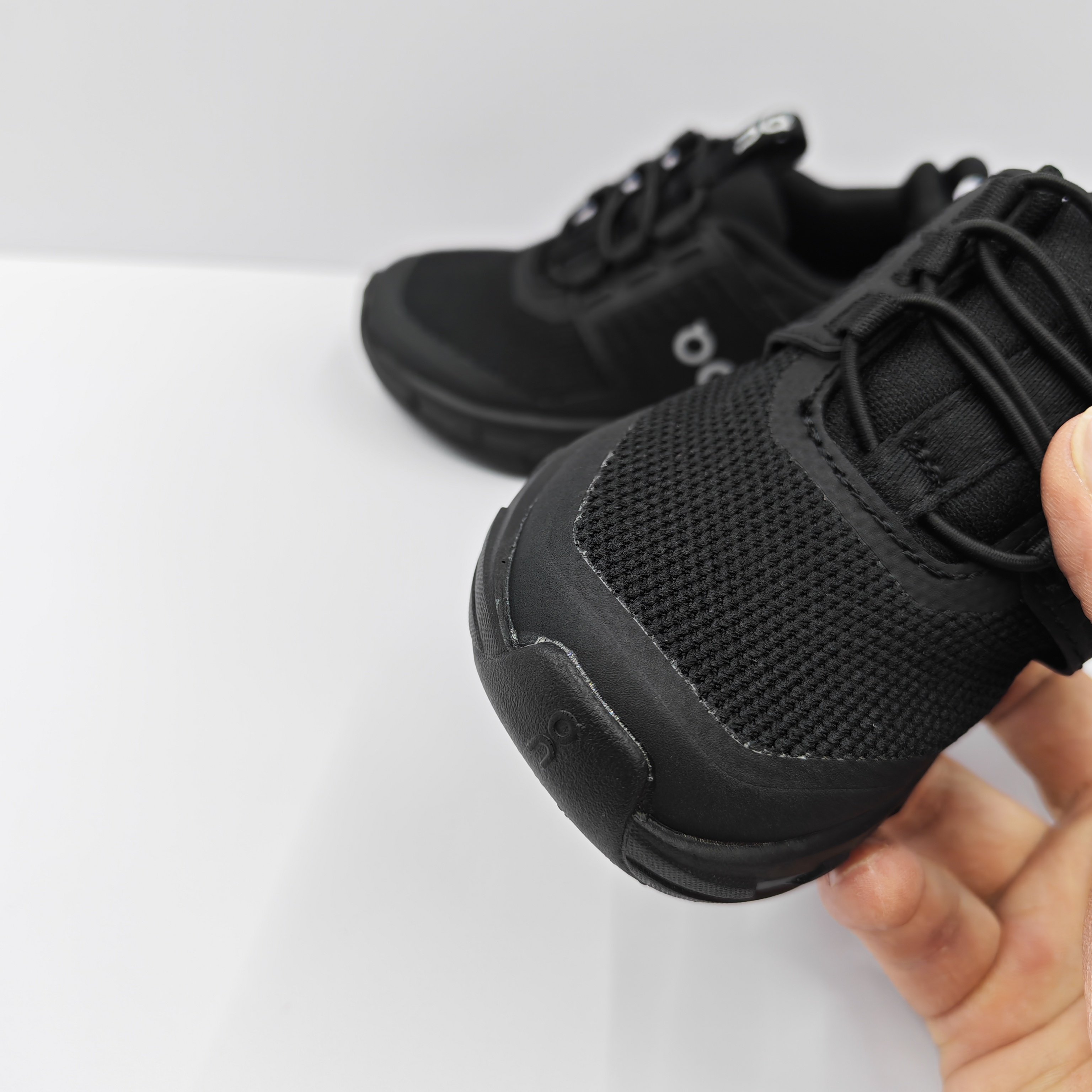 Basic Shoes Black Breathable L-s