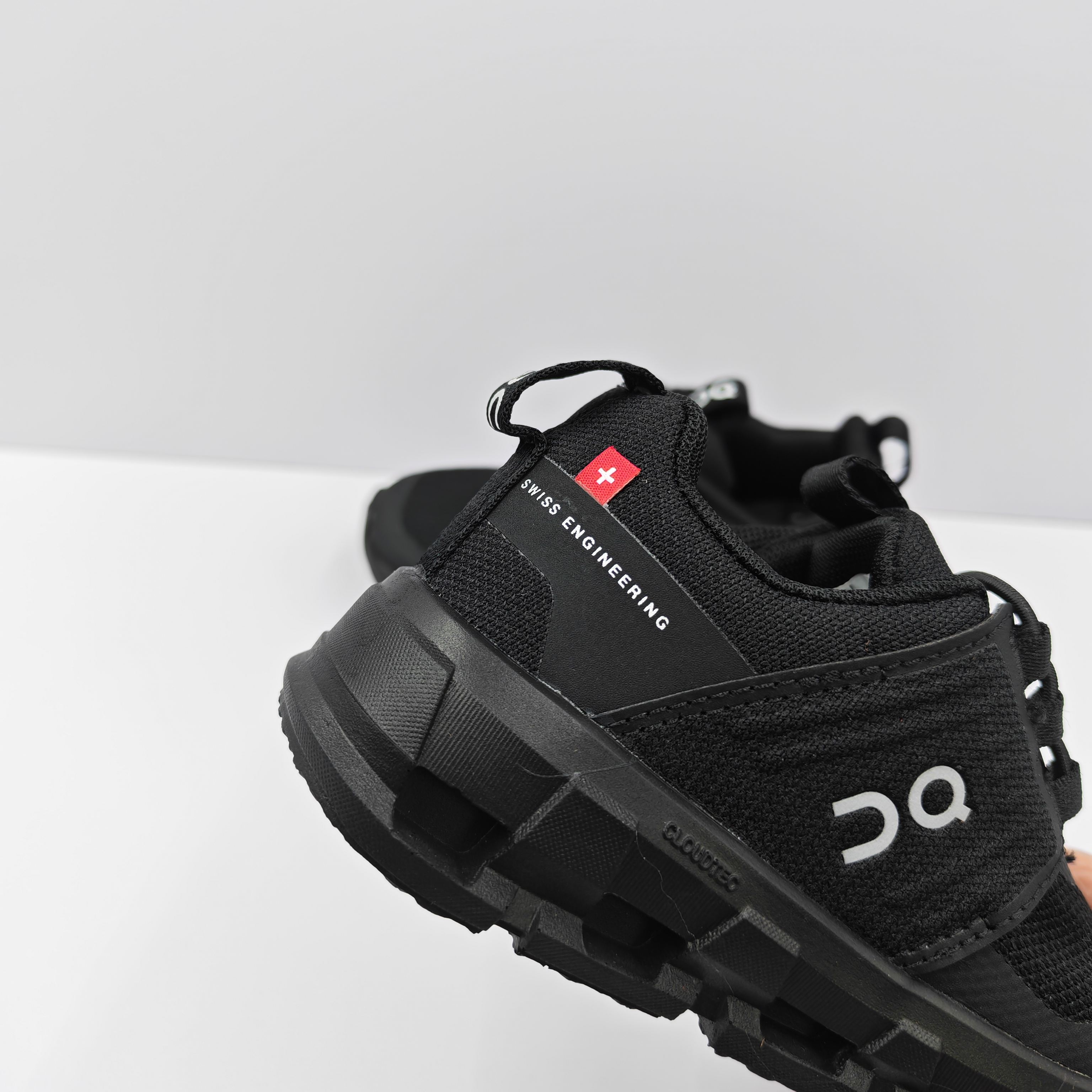 Basic Shoes Black Breathable L-s