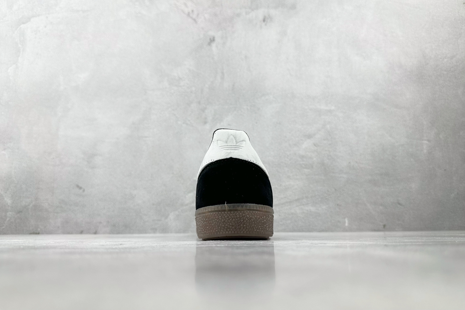 Basic Shoes Black L-s