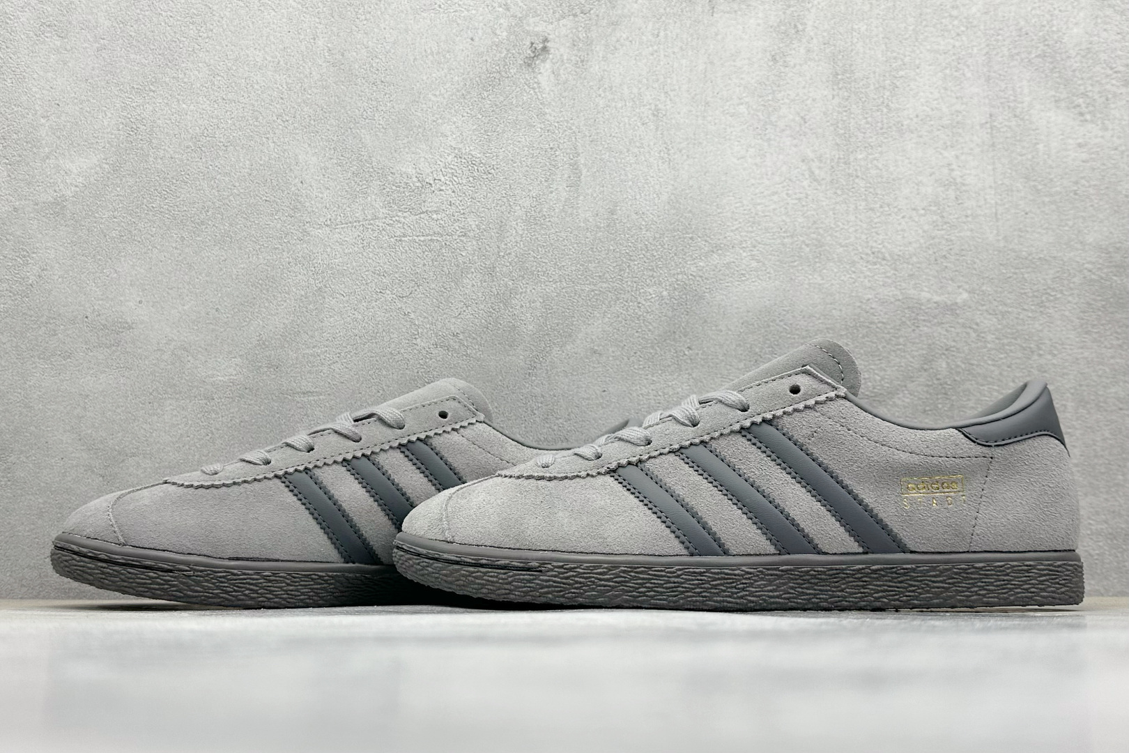 Adidas Board Shoes L-s