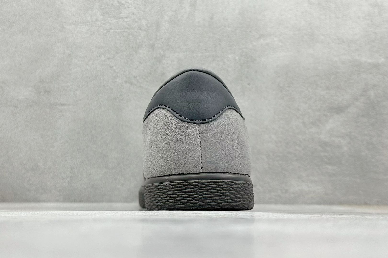 Adidas Board Shoes L-s