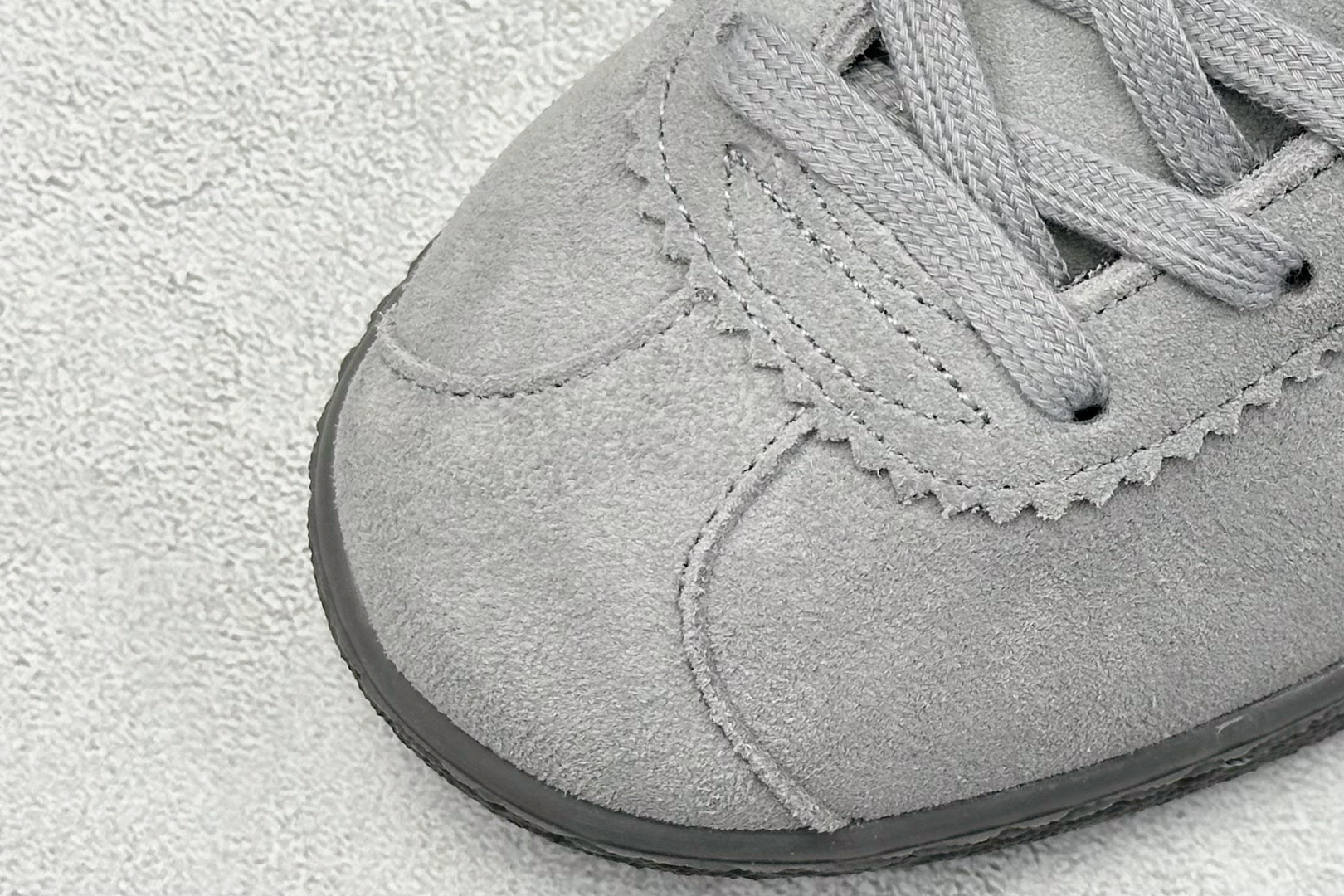 Adidas Board Shoes L-s