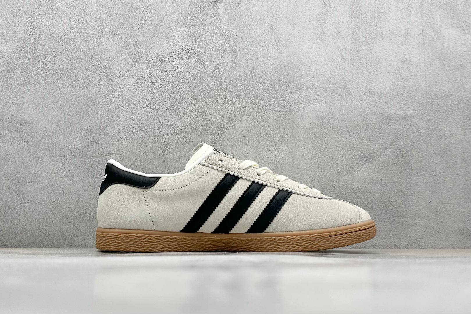 Adidas Board Shoes L-s