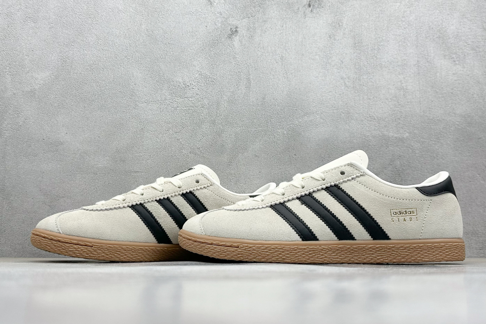 Adidas Board Shoes L-s