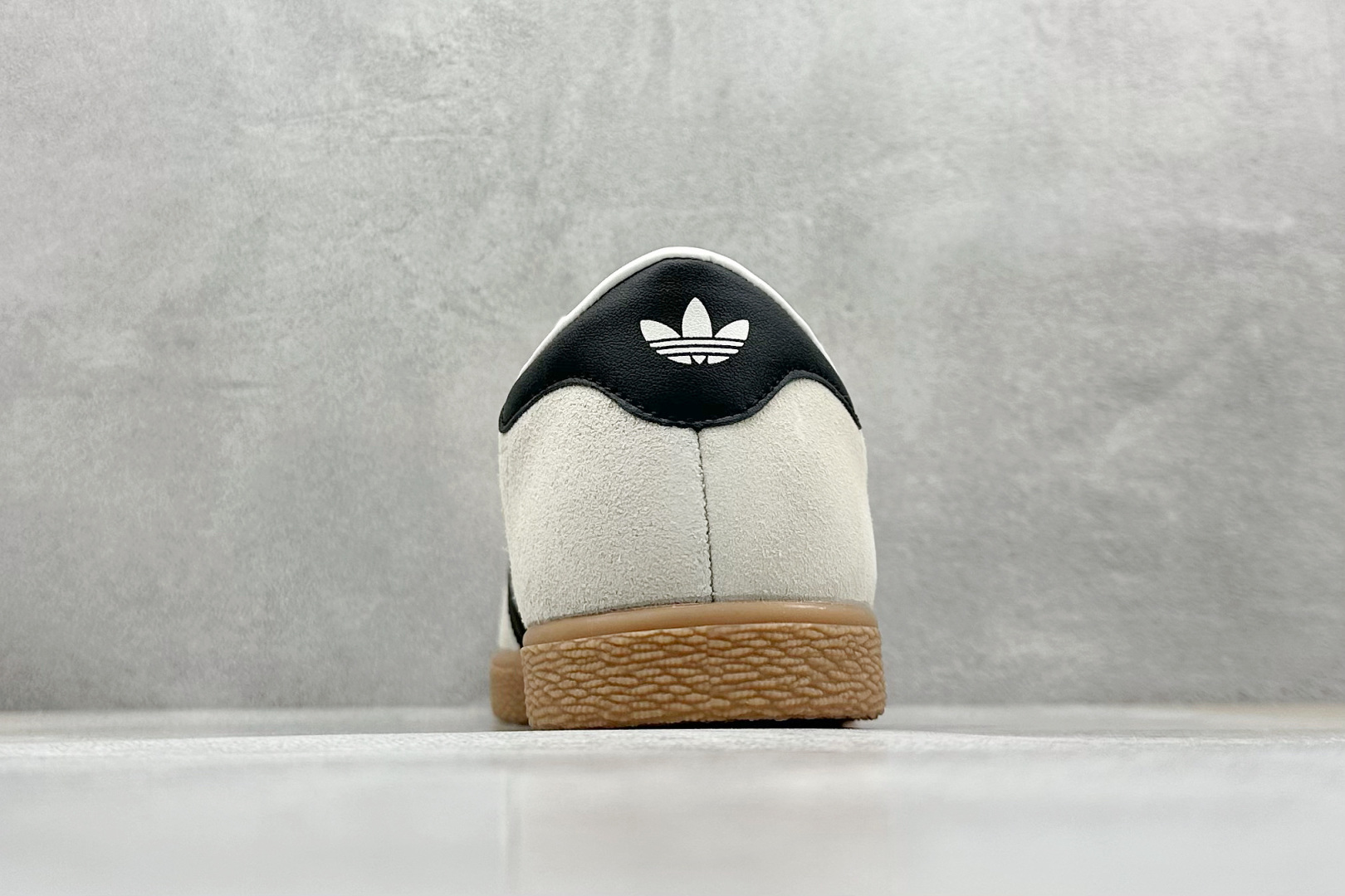 Adidas Board Shoes L-s