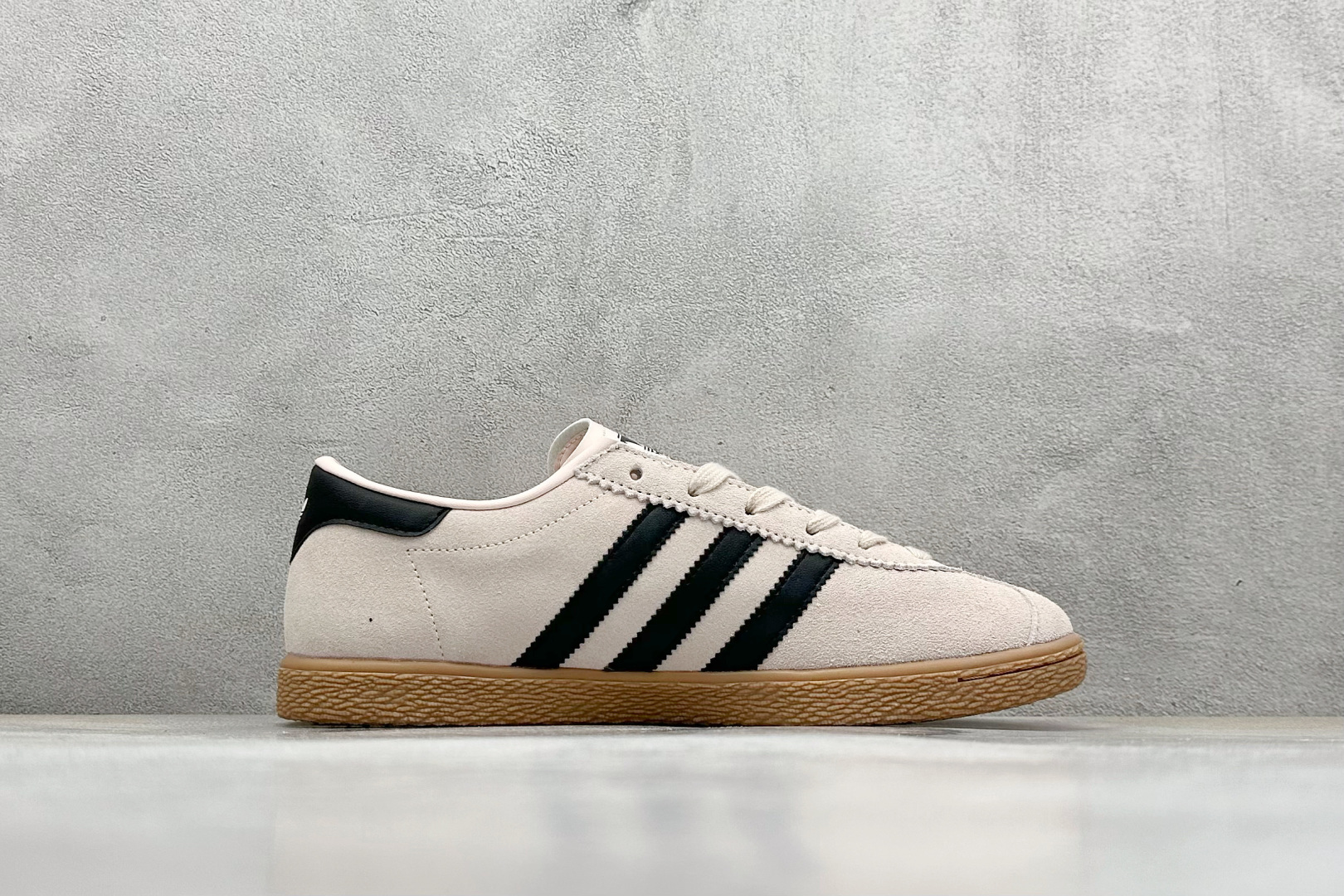 Adidas Board Shoes L-s