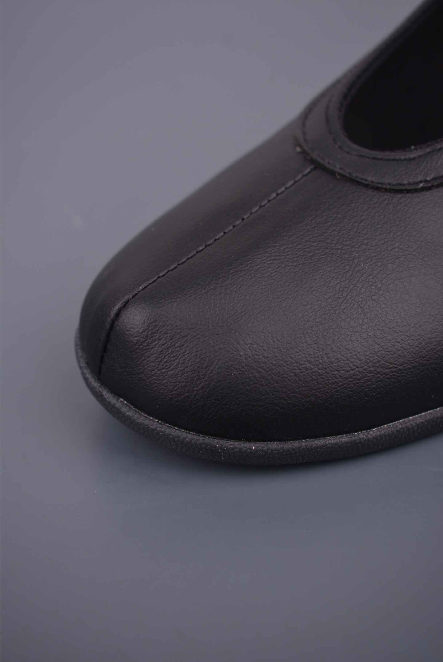 Balenciaga Basic Shoes M-l-s