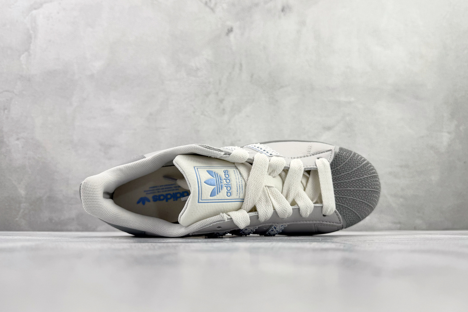 Basic Shoes Gray L-s