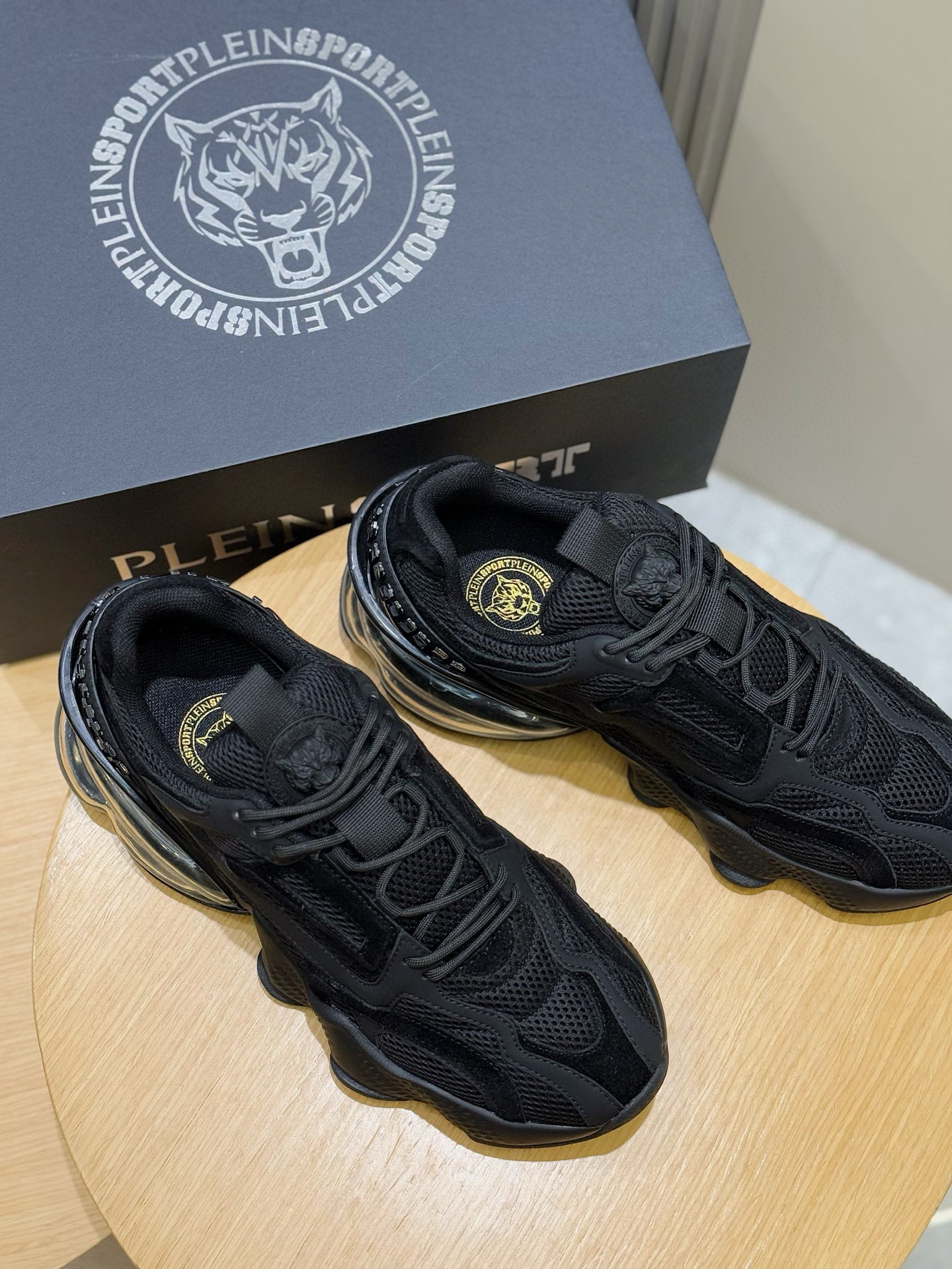 Male Basic Shoes Mesh Breathable L-s