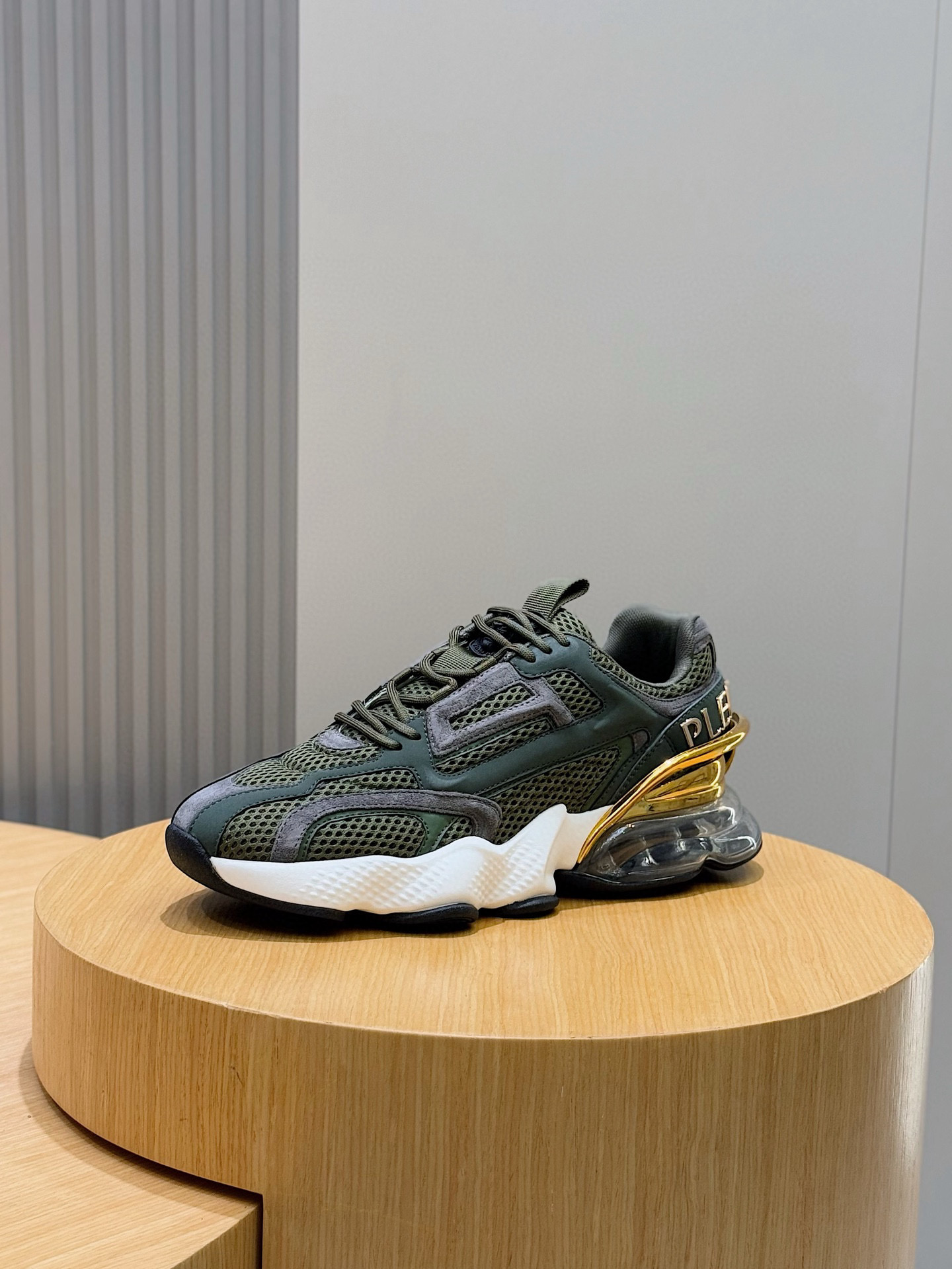 Male Basic Shoes Mesh Breathable L-s