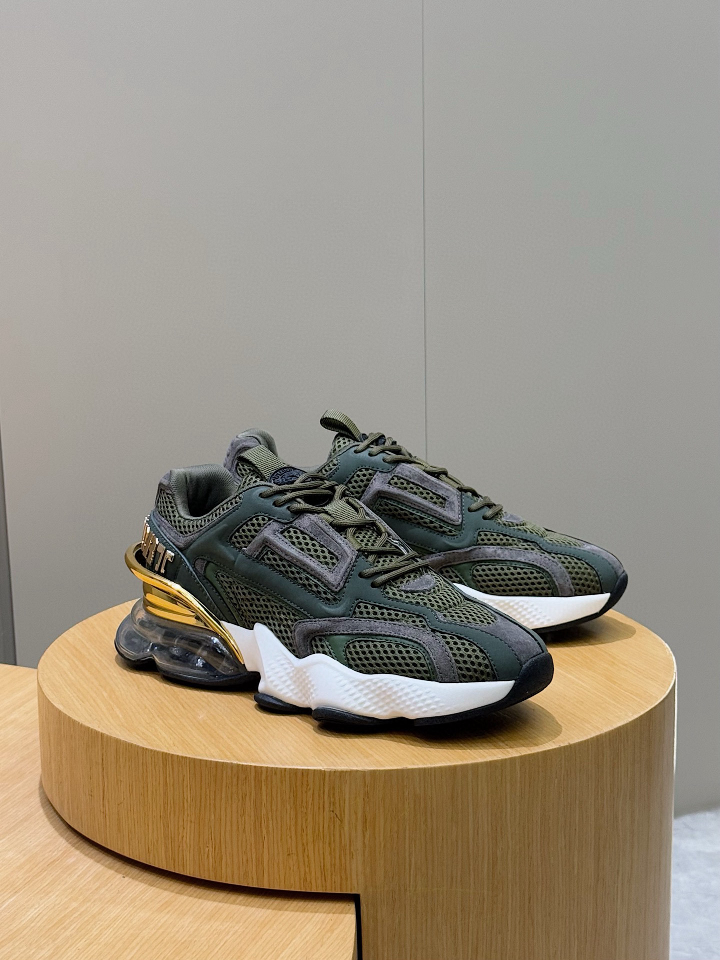 Male Basic Shoes Mesh Breathable L-s