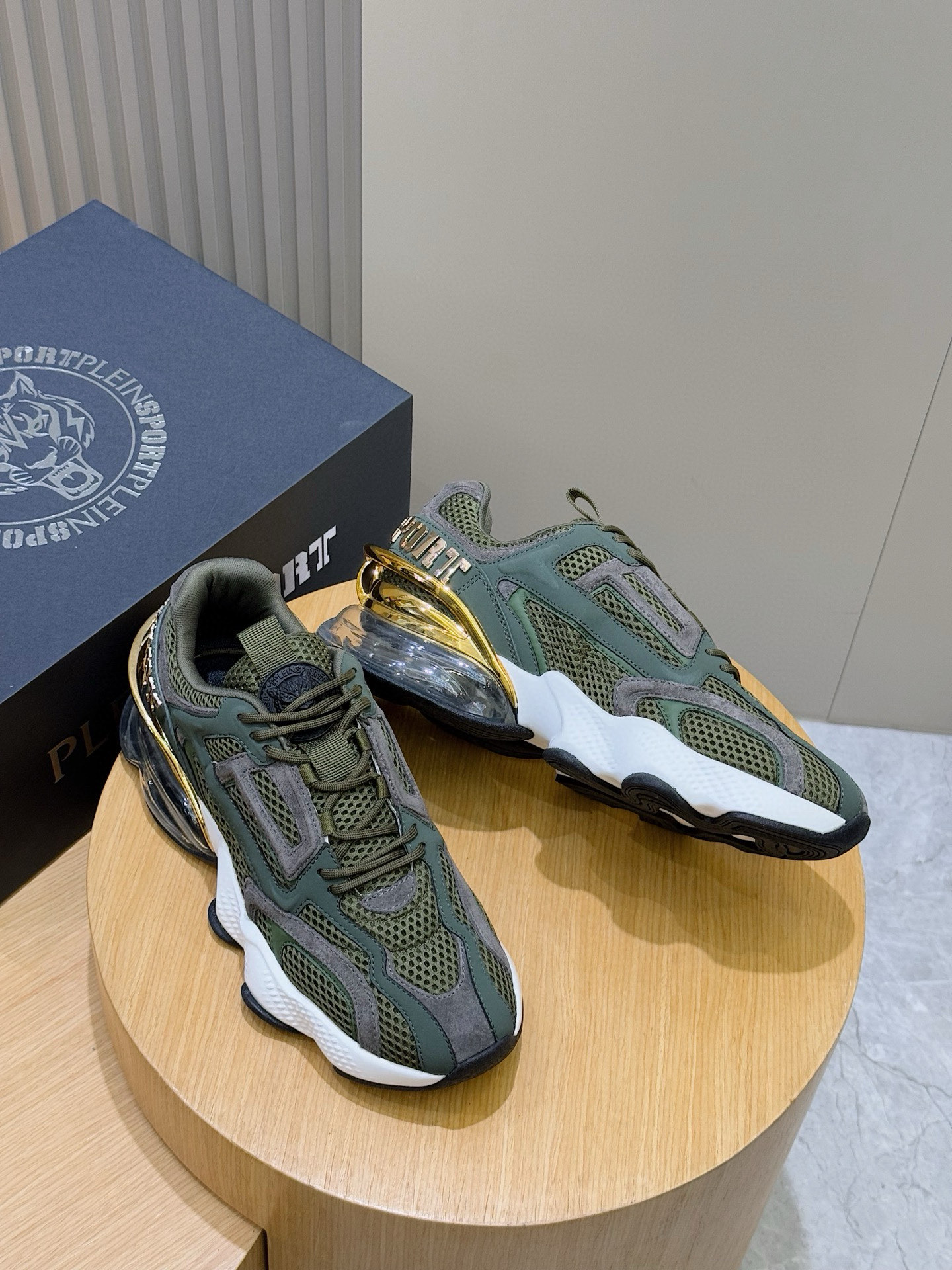 Male Basic Shoes Mesh Breathable L-s