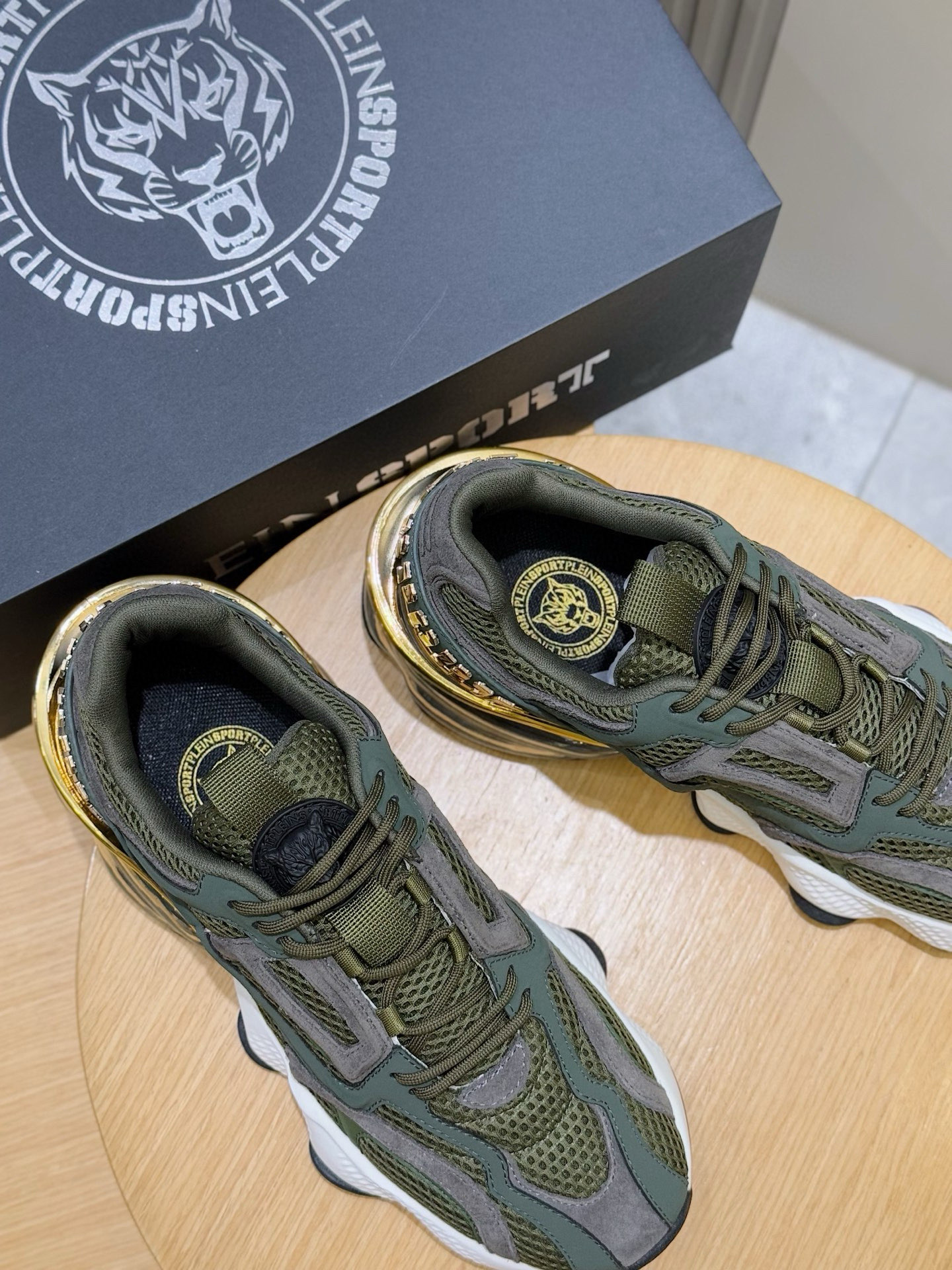 Male Basic Shoes Mesh Breathable L-s