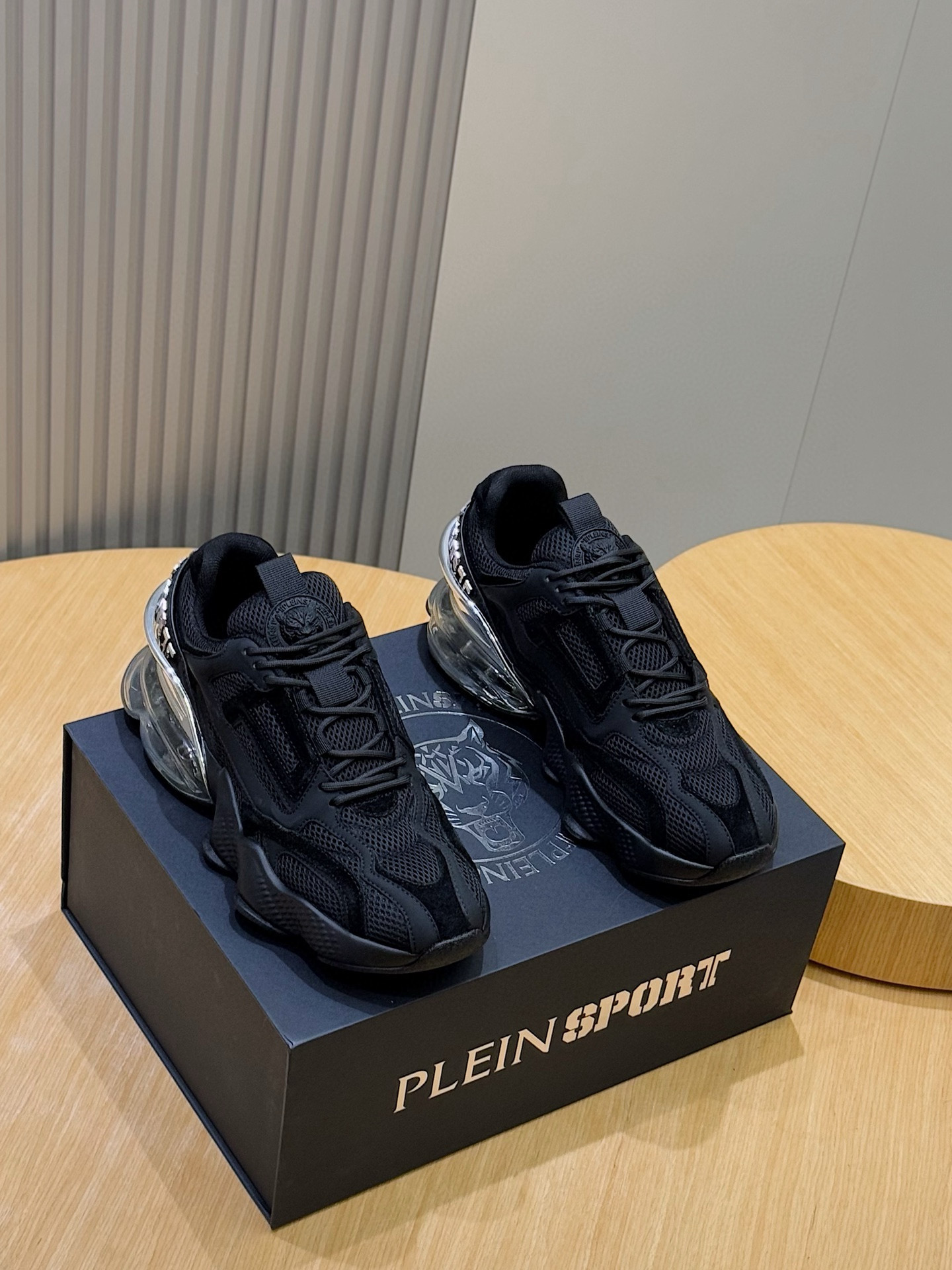 Male Basic Shoes Mesh Breathable L-s