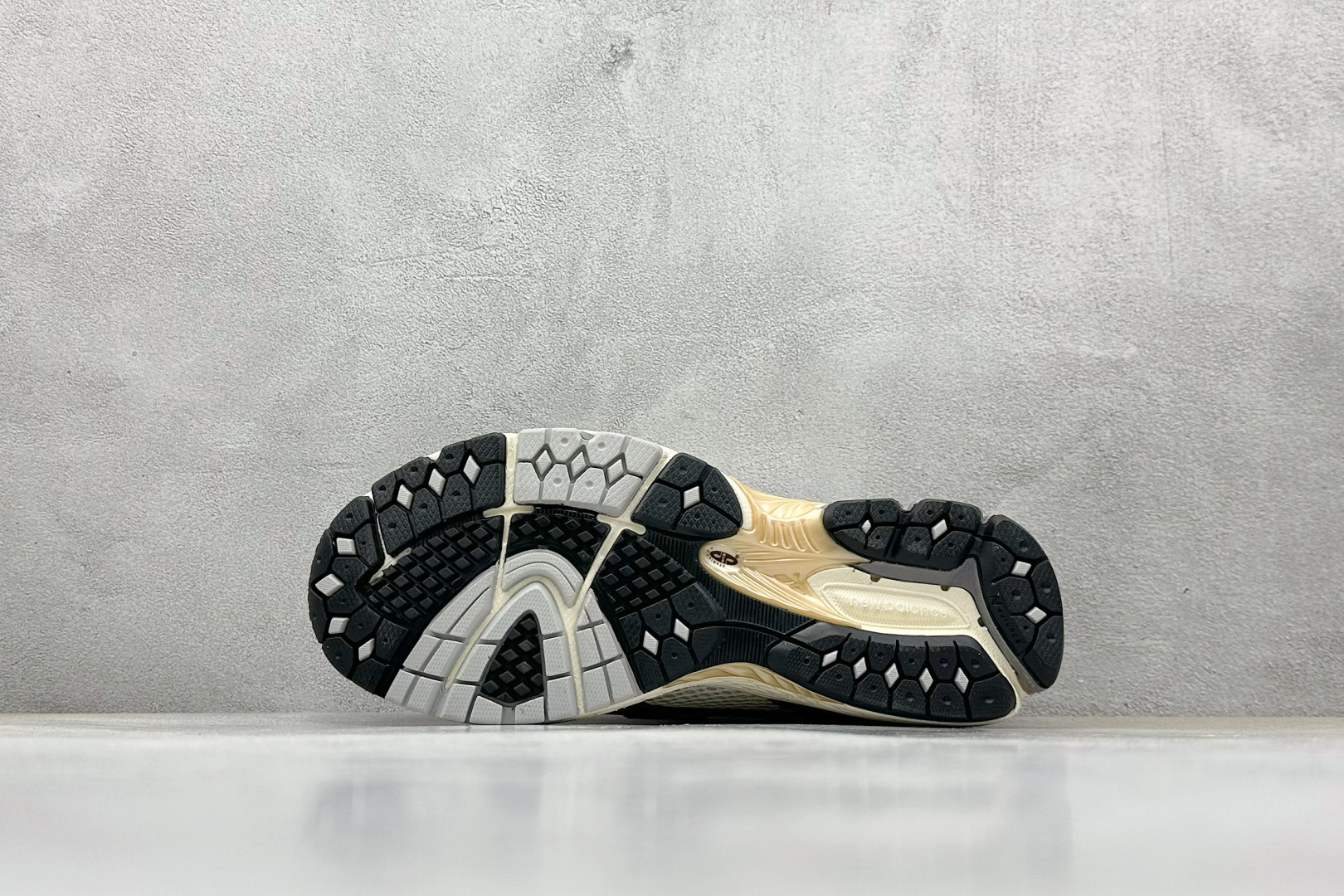 New Balance Sneakers Shock Absorbing L