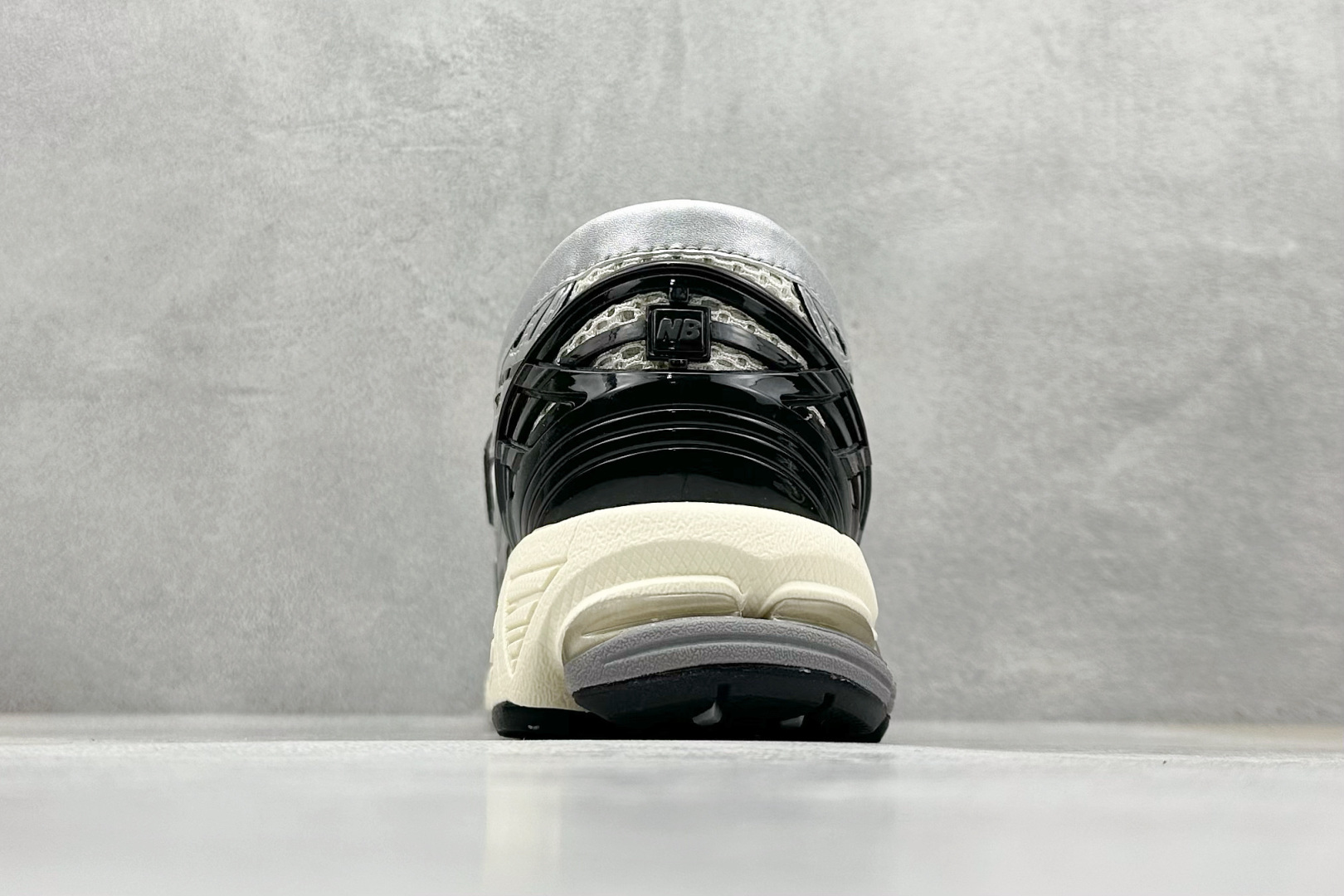 New Balance Sneakers Shock Absorbing L