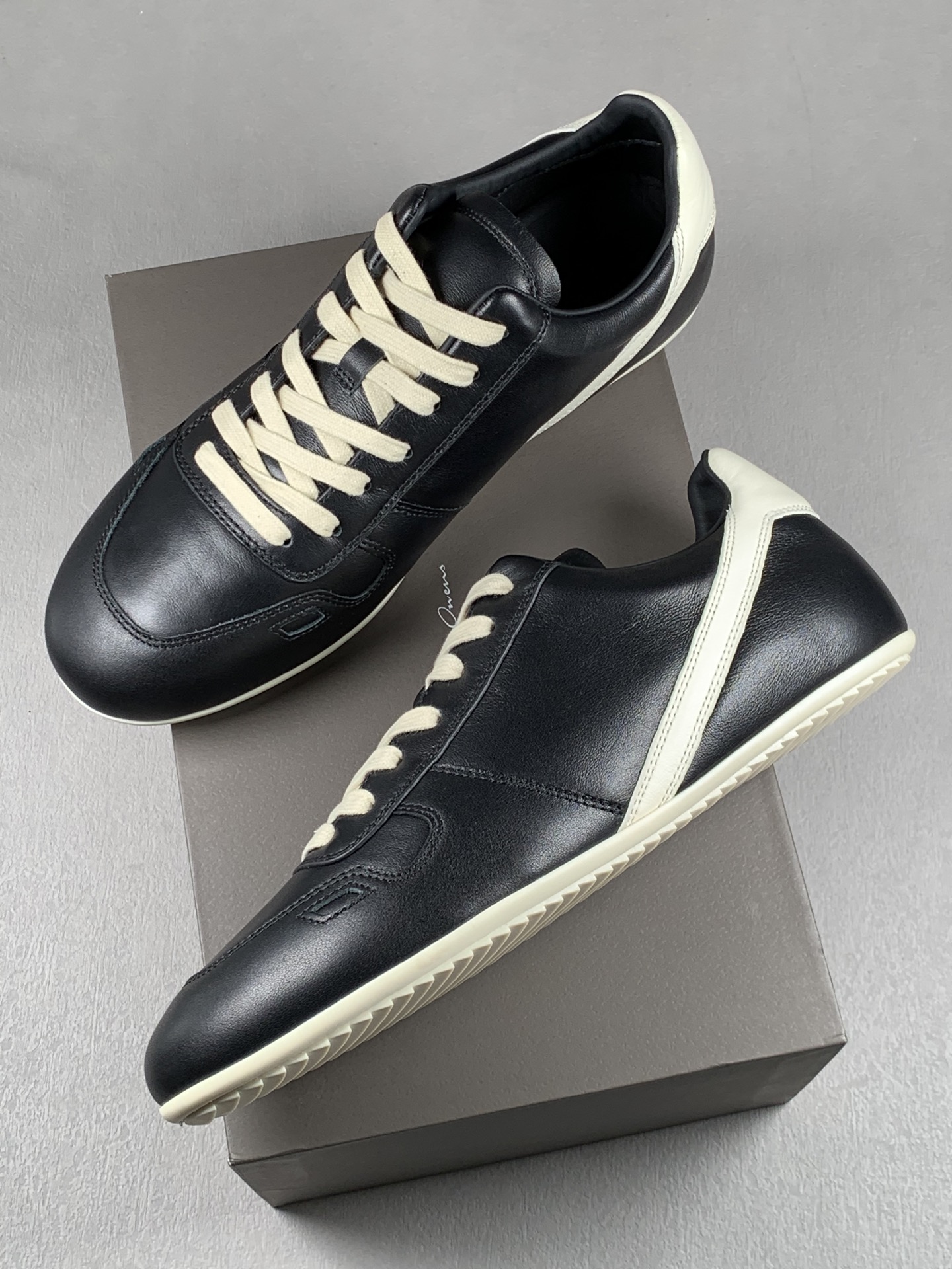 Calvin Klein Louis Vuitton Rick Owens Sneakers Black M-l-s