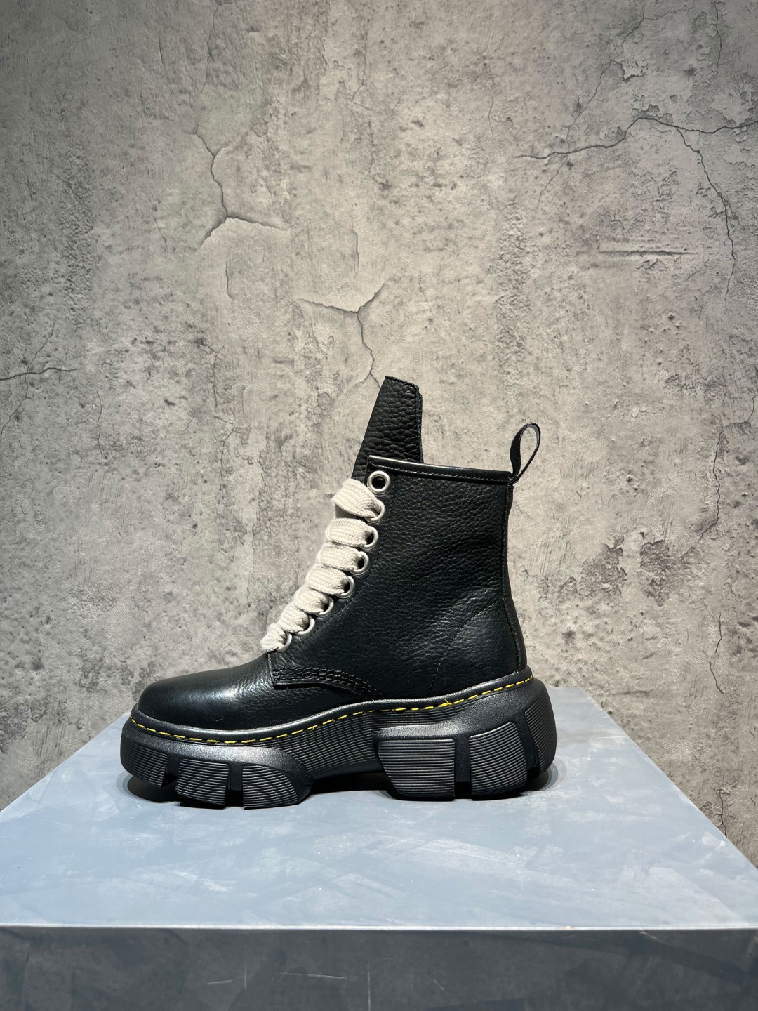 Calvin Klein Dior Dr. Martens Rick Owens Boots Cow Leather M-l-s