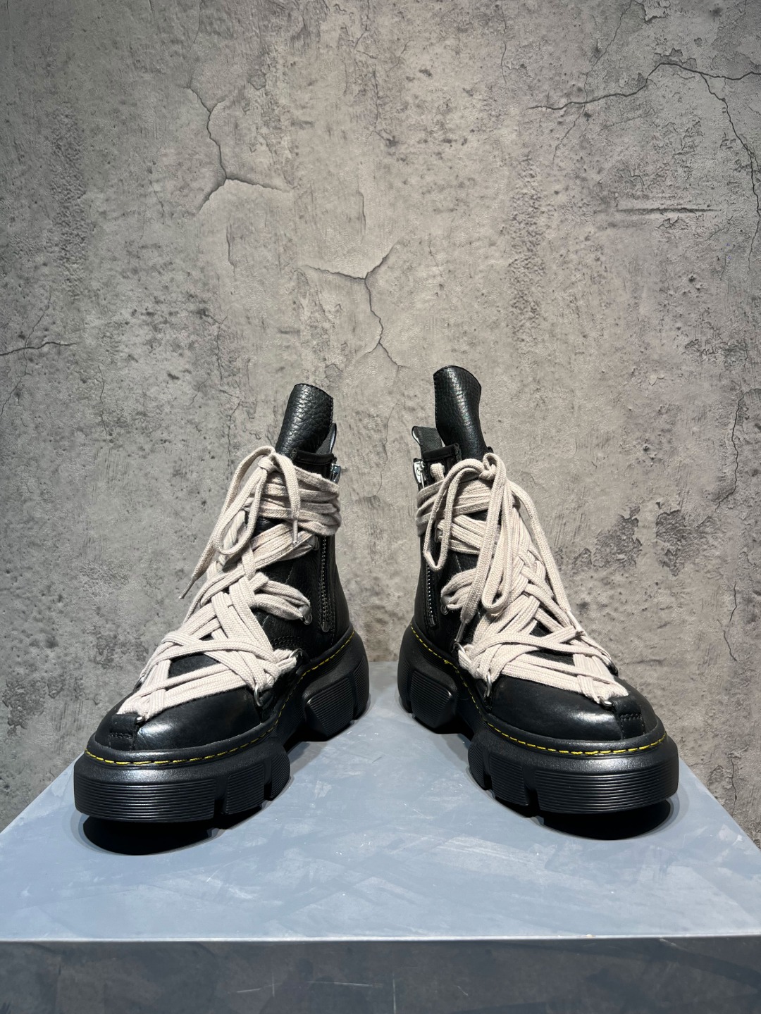 Calvin Klein Dior Dr. Martens Rick Owens Boots Cow Leather M-l-s