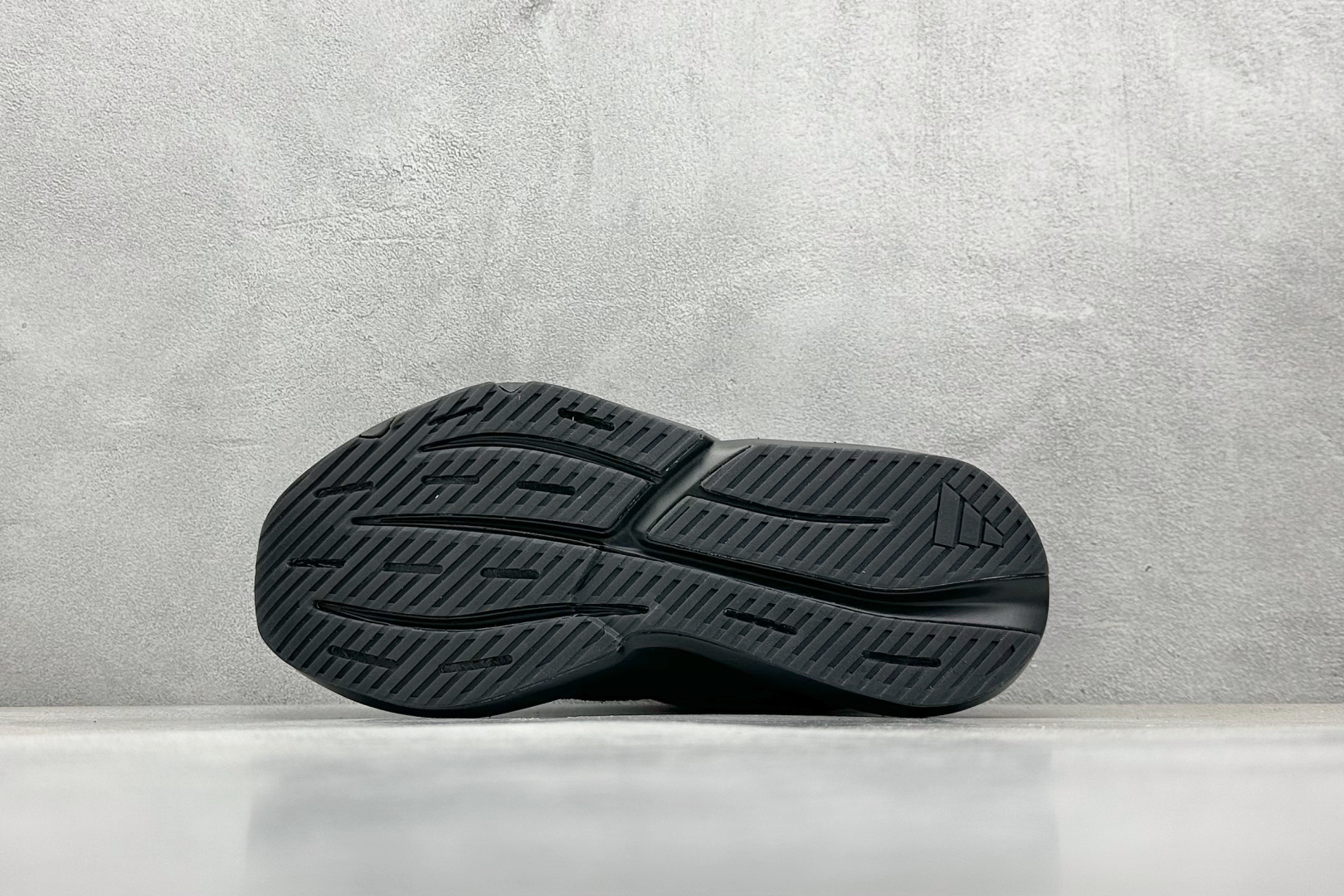 Adidas Basic Shoes L-s